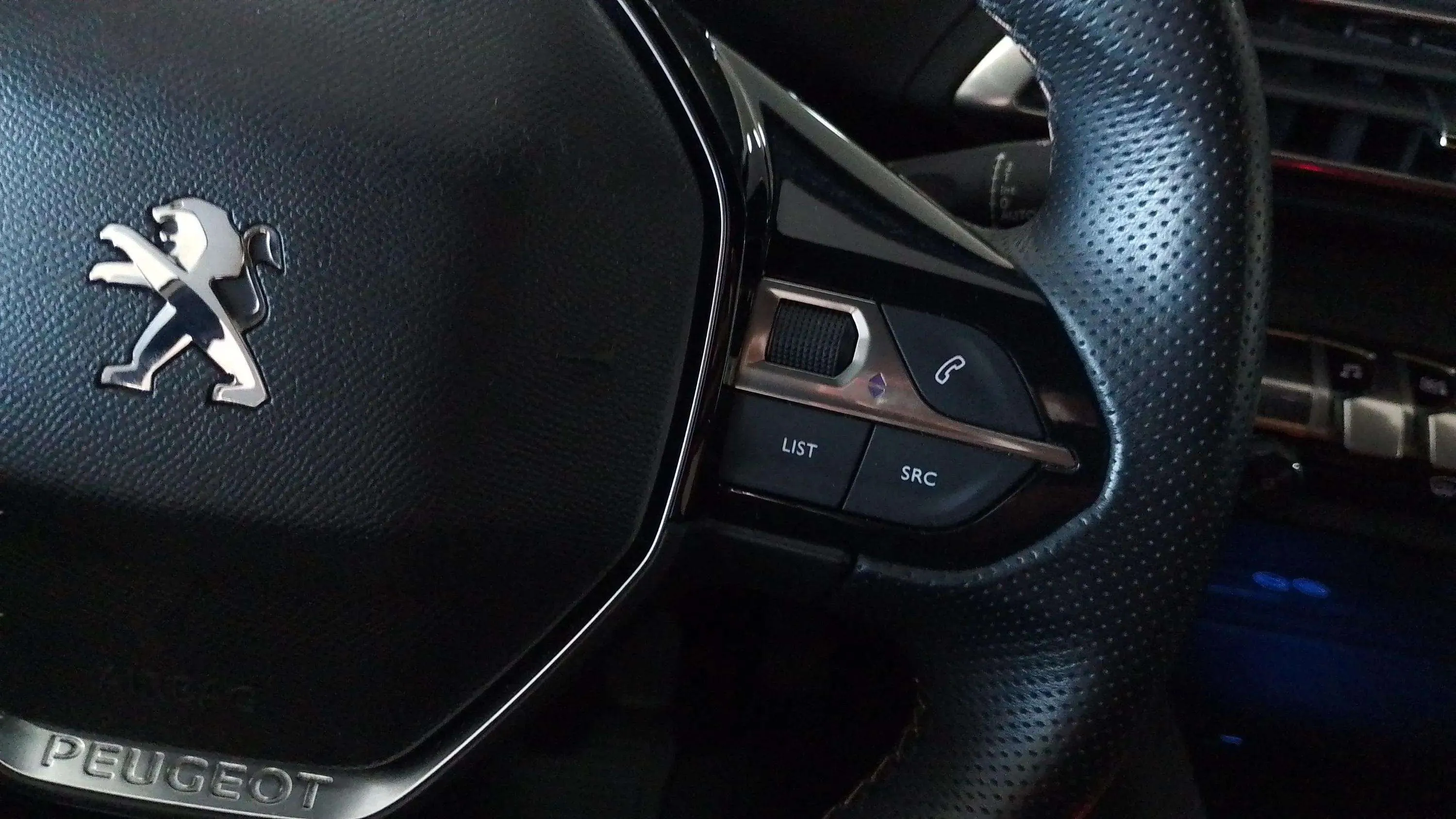 Peugeot 3008 1.2 PureTech Active - foto 15