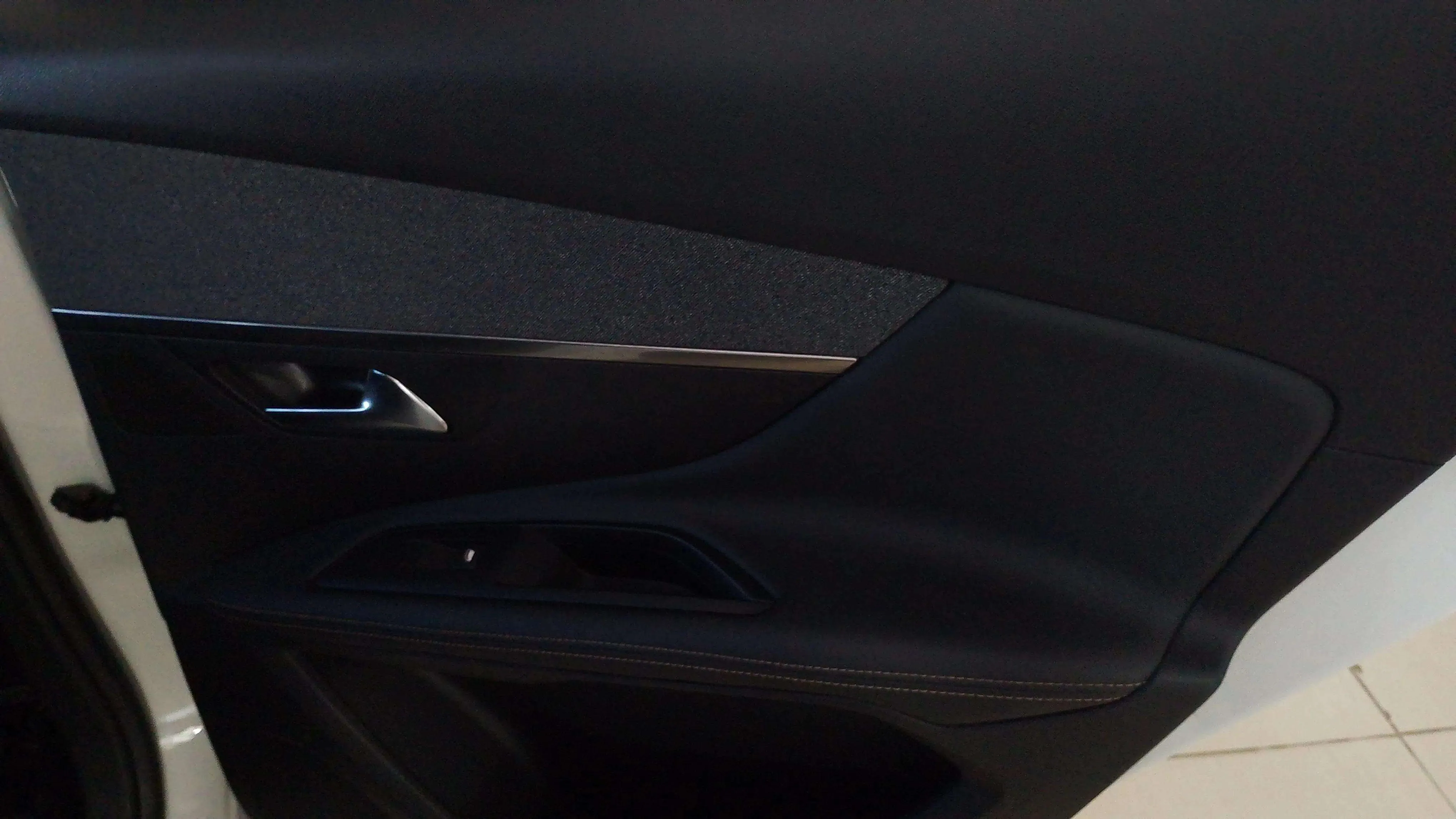 Peugeot 3008 1.2 PureTech Active - foto 16