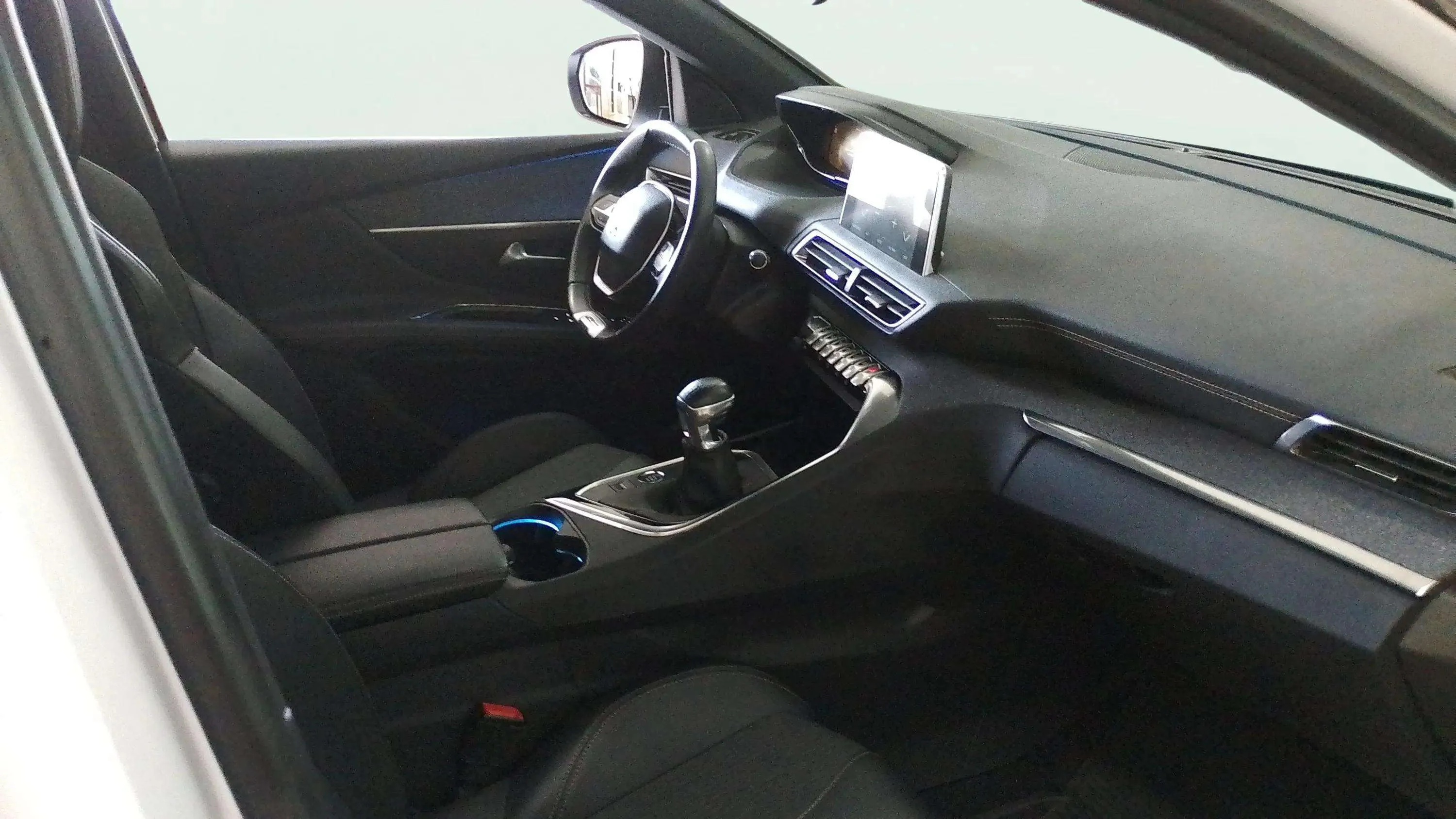 Peugeot 3008 1.2 PureTech Active - foto 6