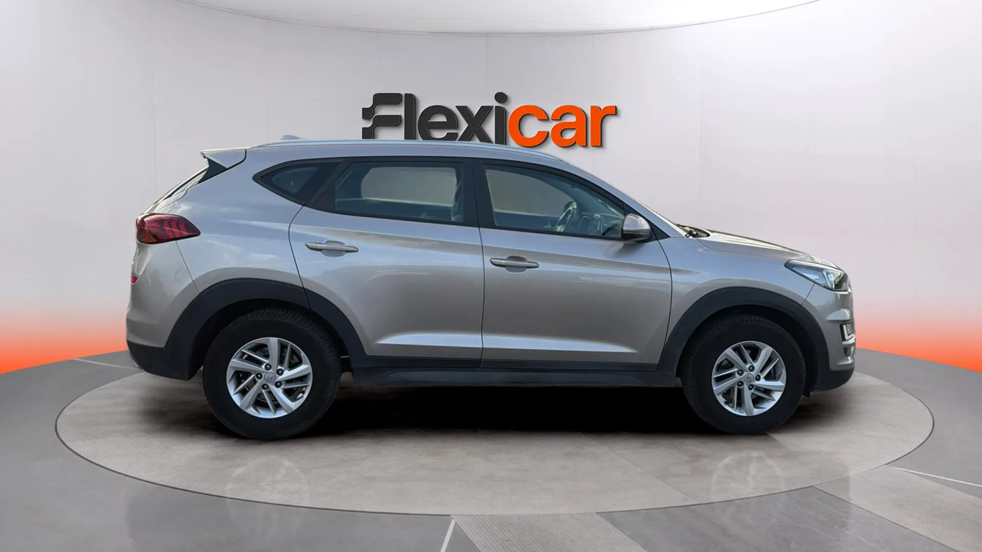 Hyundai Tucson 1.6 CRDi Essence 4x2 - foto 8