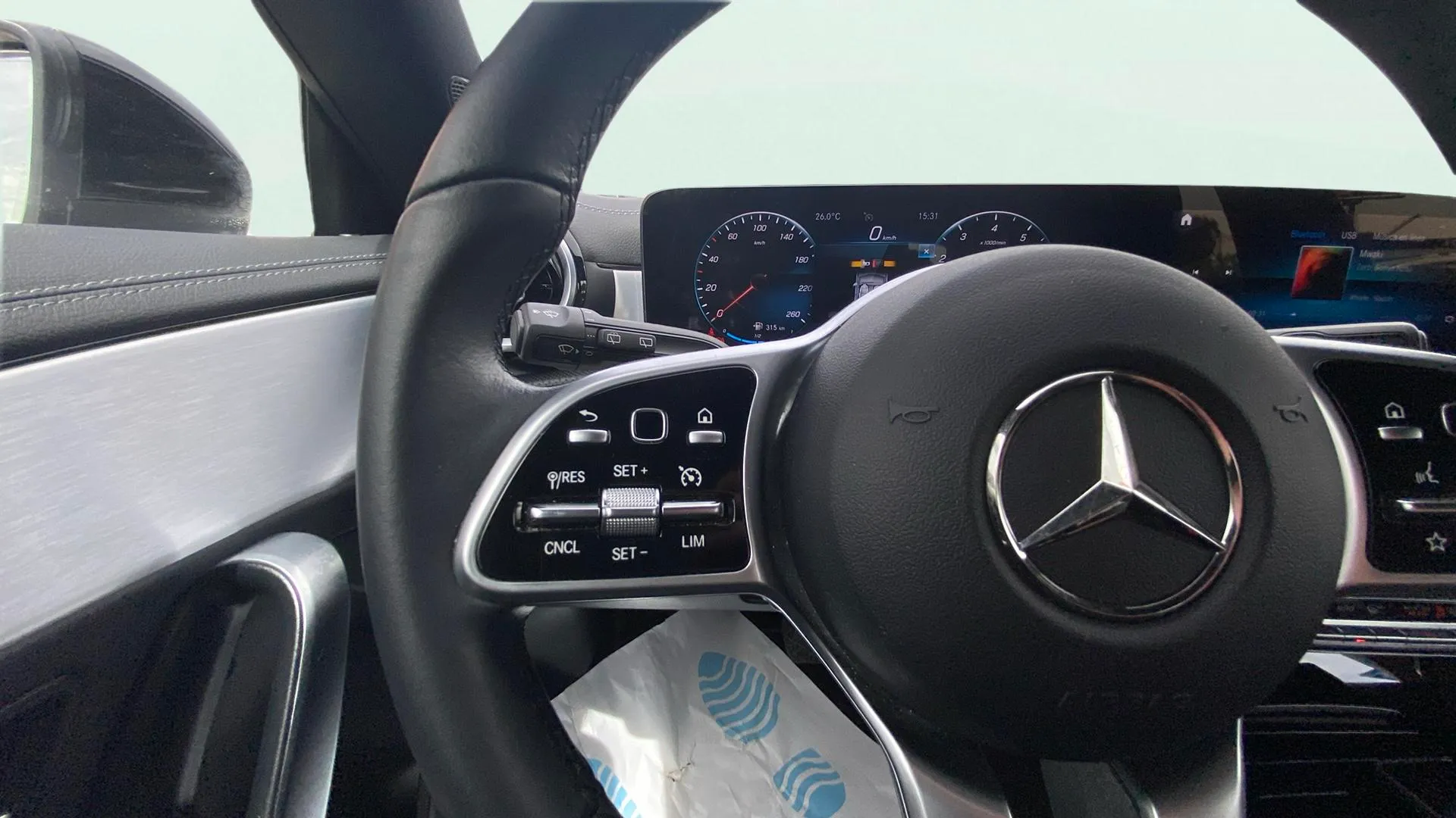 Mercedes-Benz CLA 180 Shooting Brake - foto 31