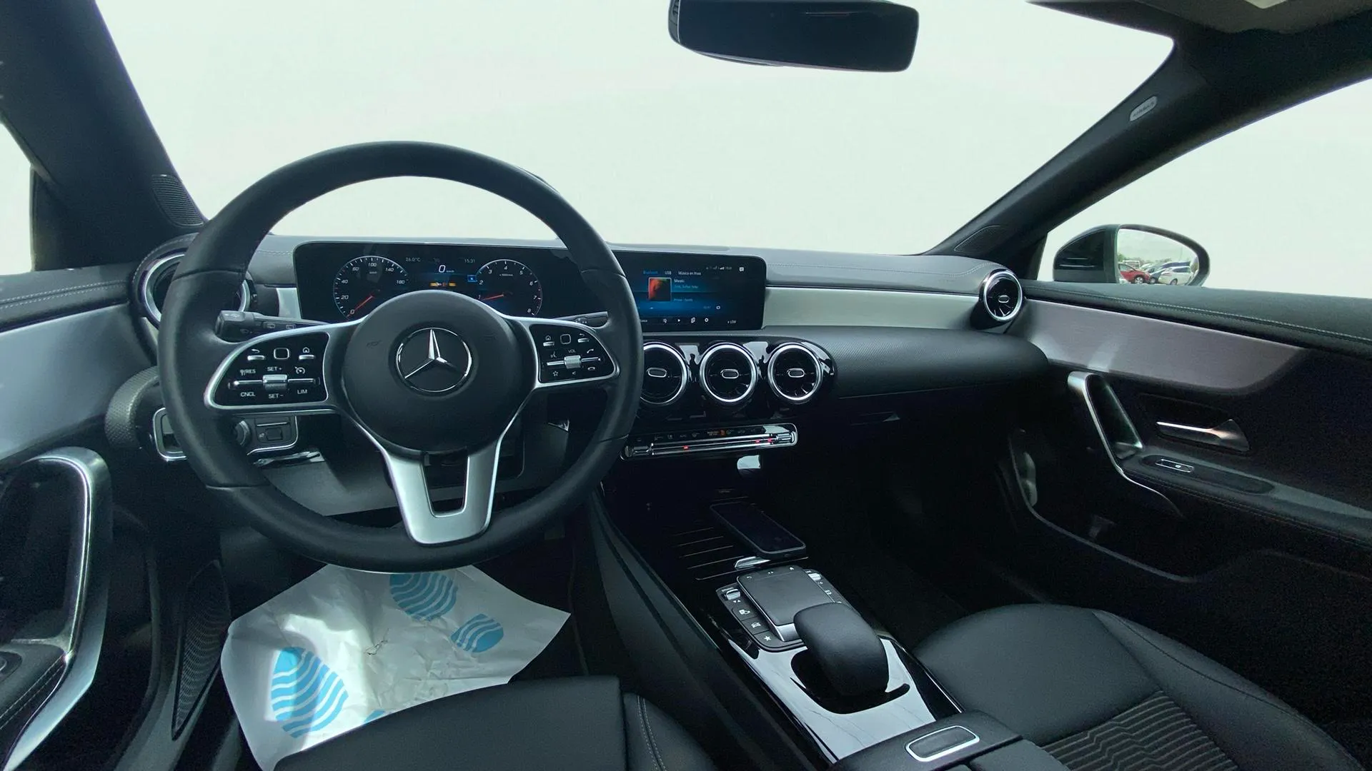 Mercedes-Benz CLA 180 Shooting Brake - foto 14