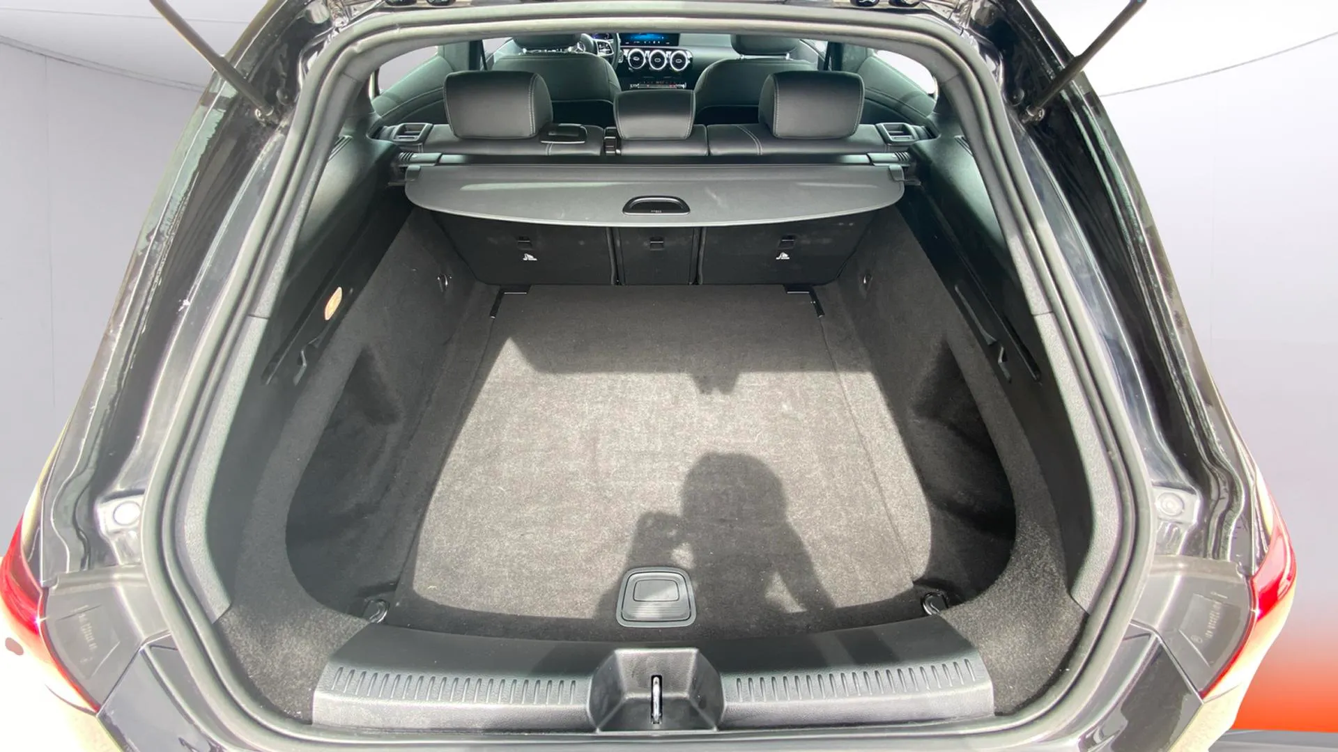 Mercedes-Benz CLA 180 Shooting Brake - foto 27