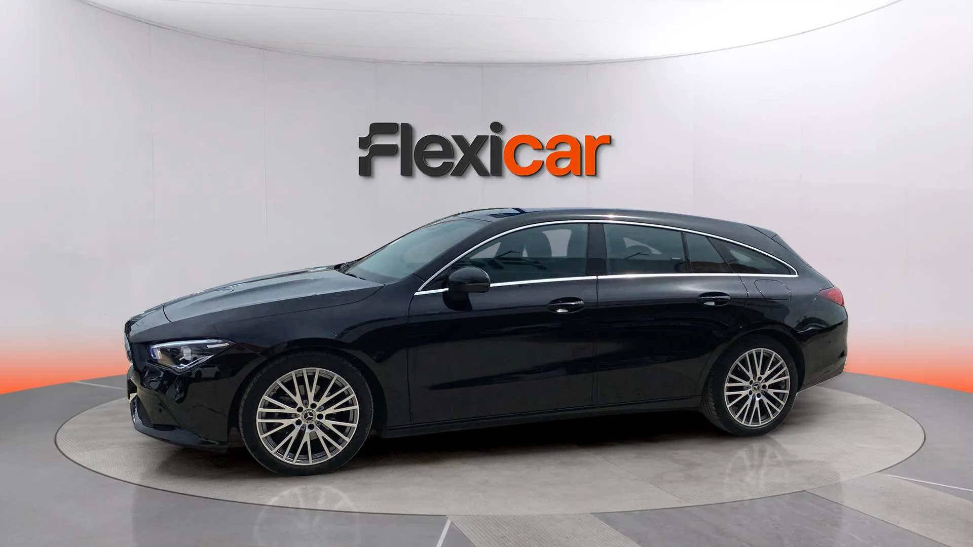 Mercedes-Benz CLA 180 Shooting Brake - foto 4