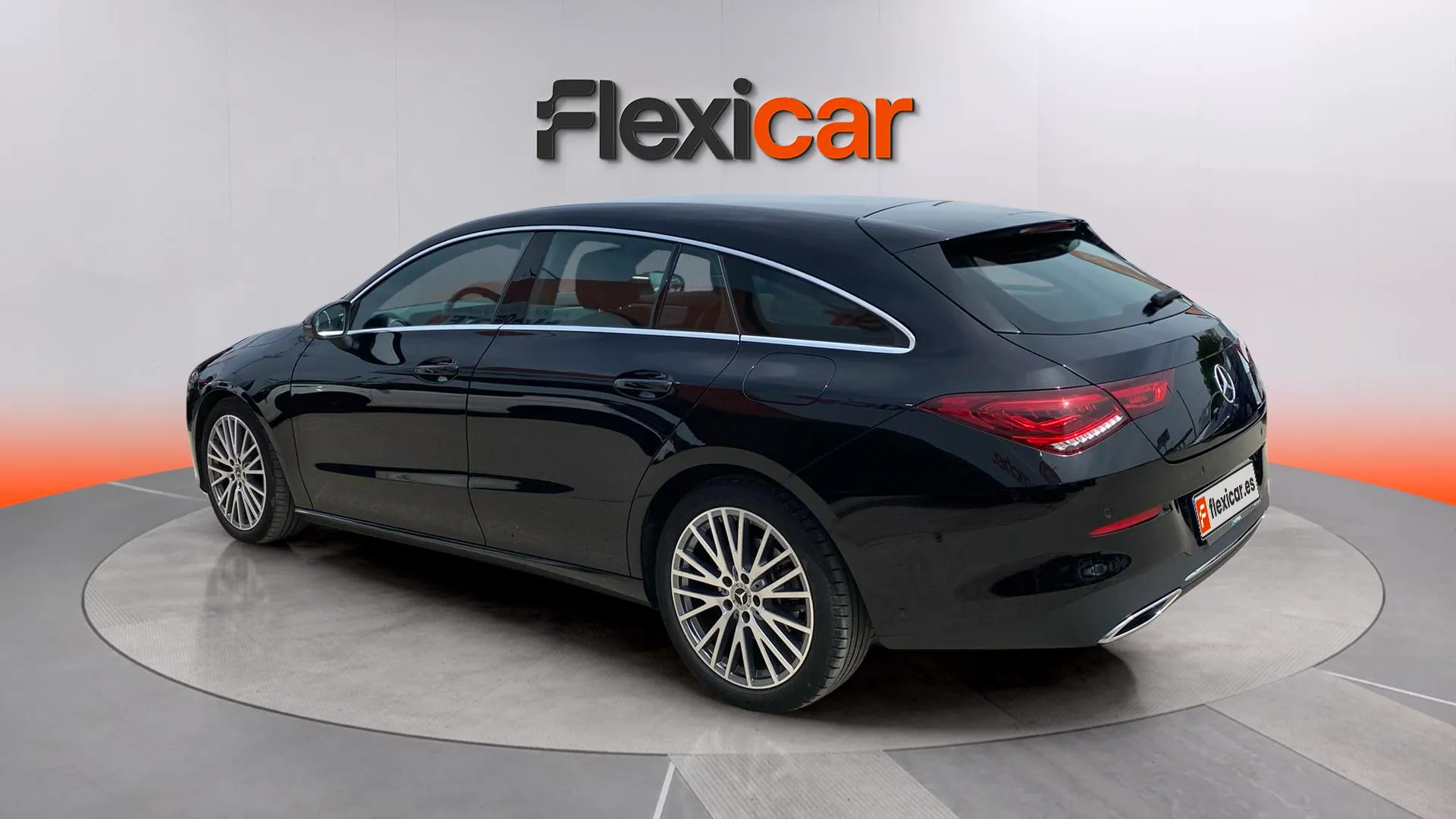 Mercedes-Benz CLA 180 Shooting Brake - foto 9