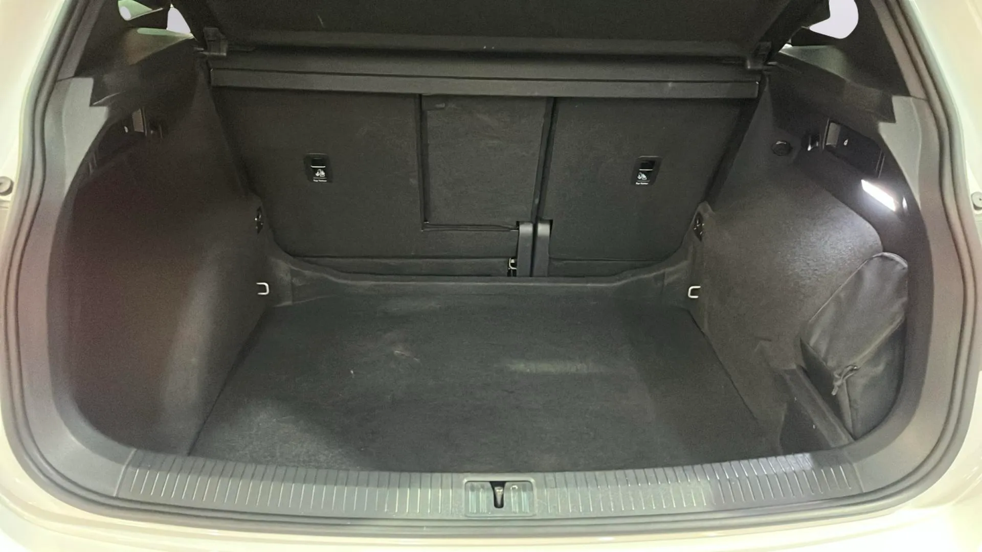 Volkswagen Tiguan R-Line 2.0 TDI DSG - foto 25