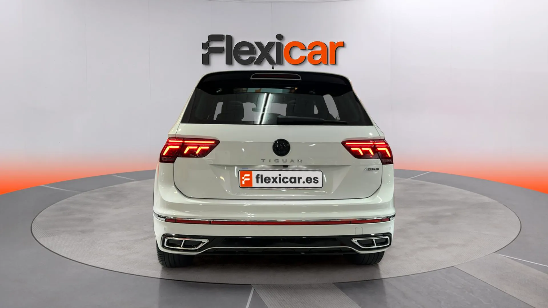 Volkswagen Tiguan R-Line 2.0 TDI DSG - foto 6