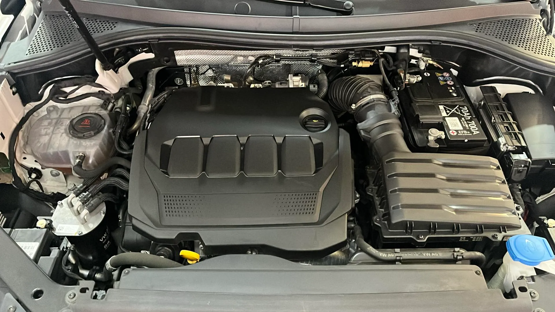 Volkswagen Tiguan R-Line 2.0 TDI DSG - foto 27