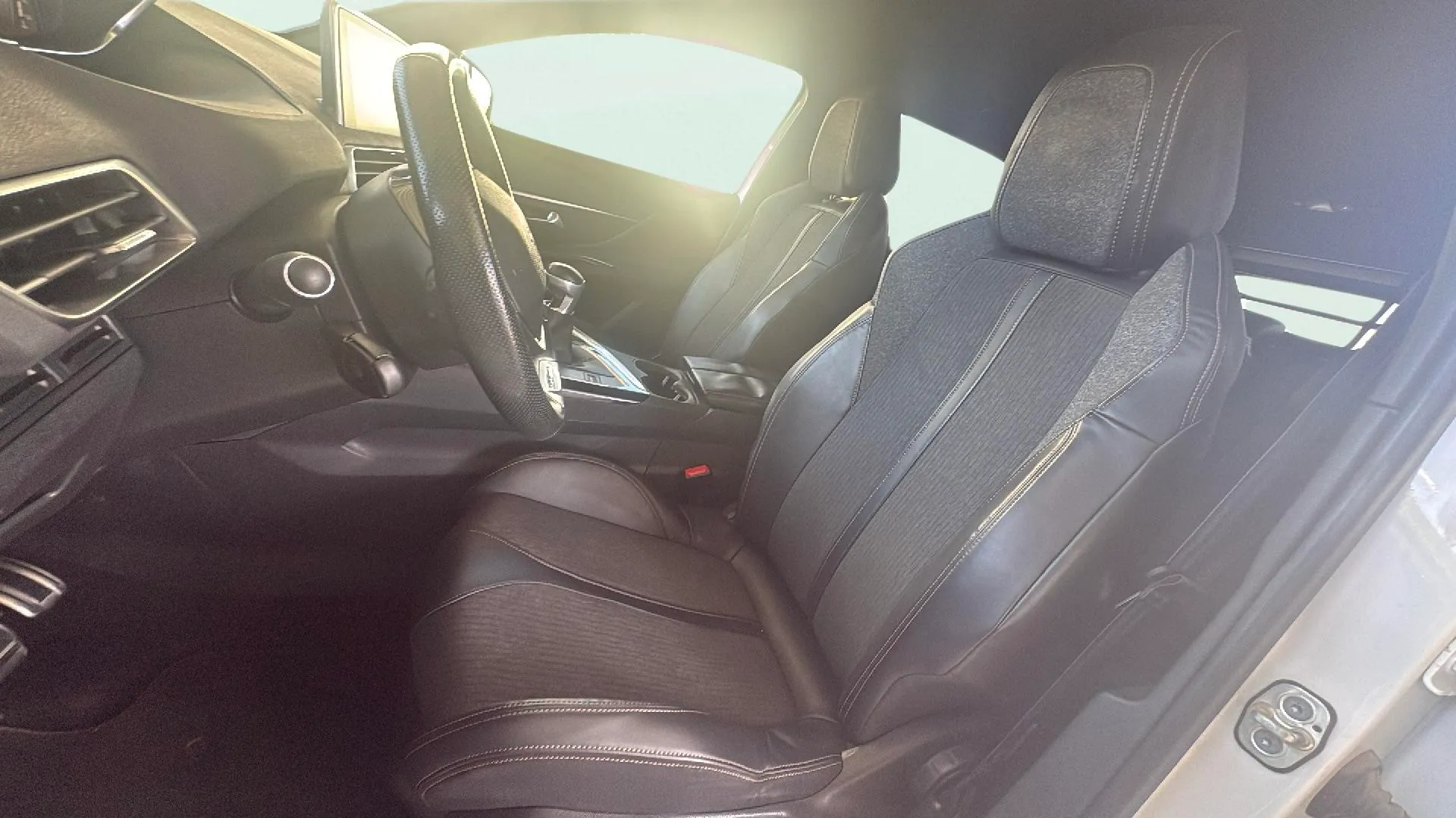 Peugeot 3008 1.2 PureTech GT Line - foto 23