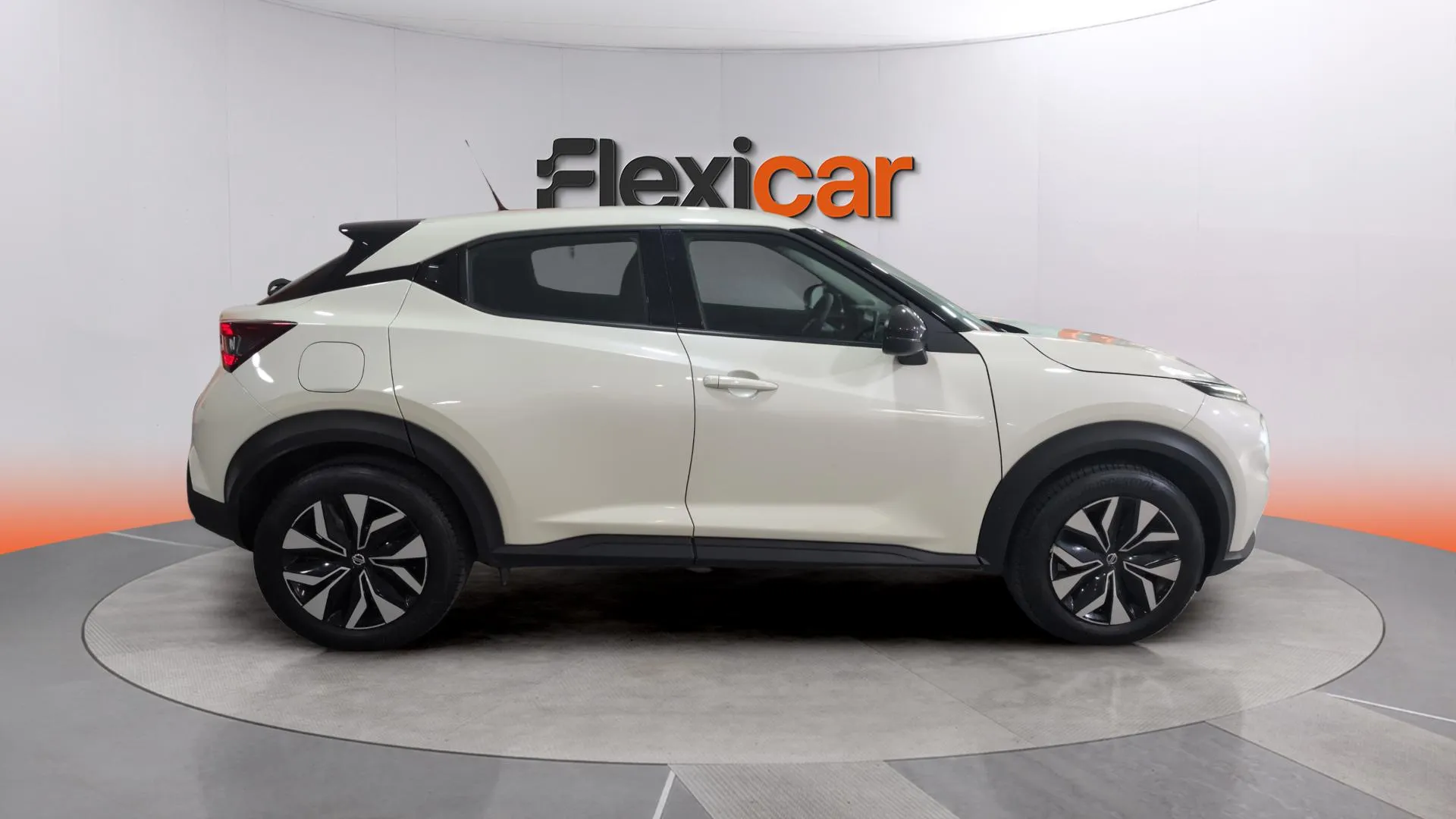 Nissan Juke DIG-T 6M N-Design Silver - foto 8
