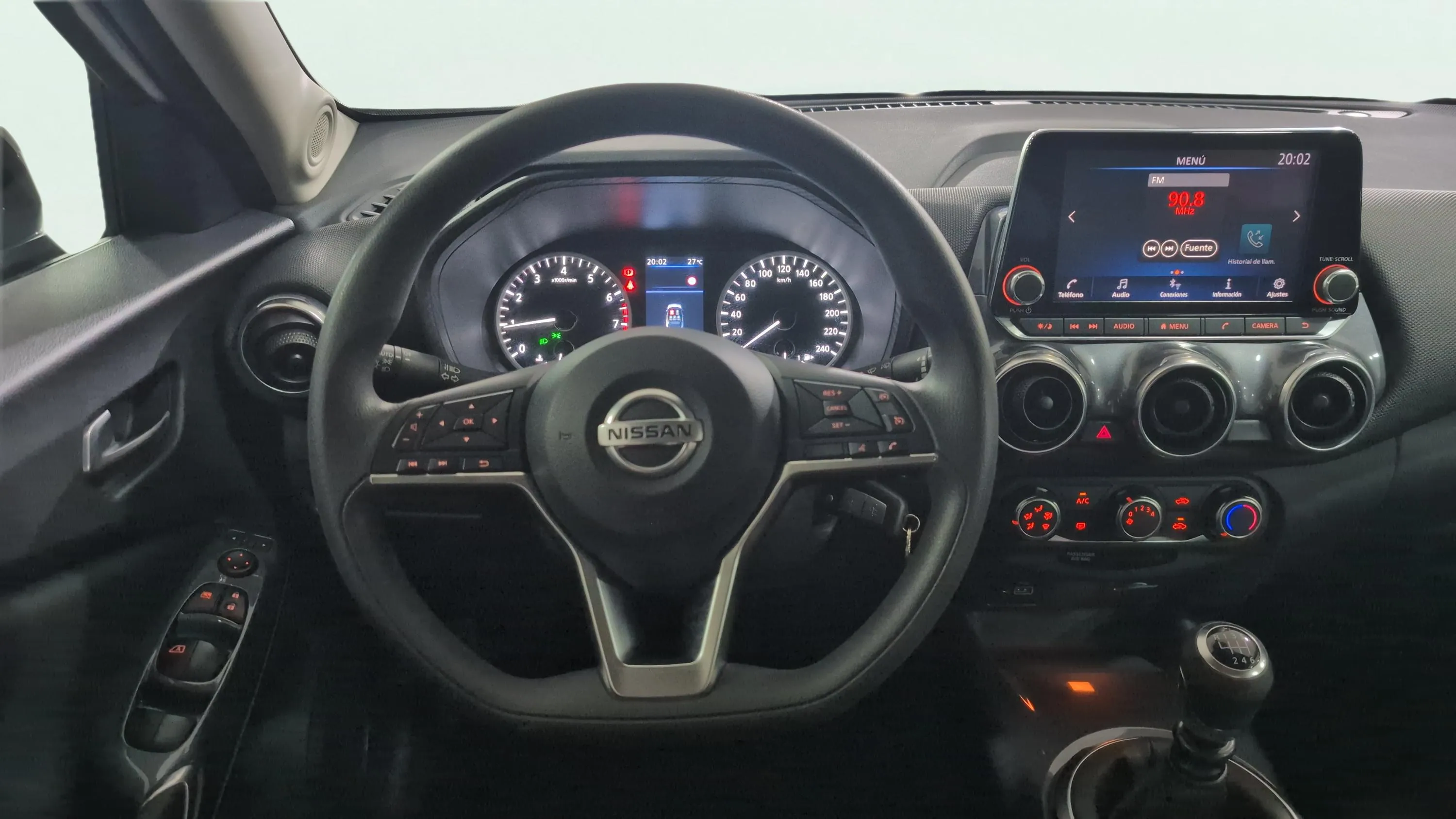 Nissan Juke DIG-T 6M N-Design Silver - foto 11