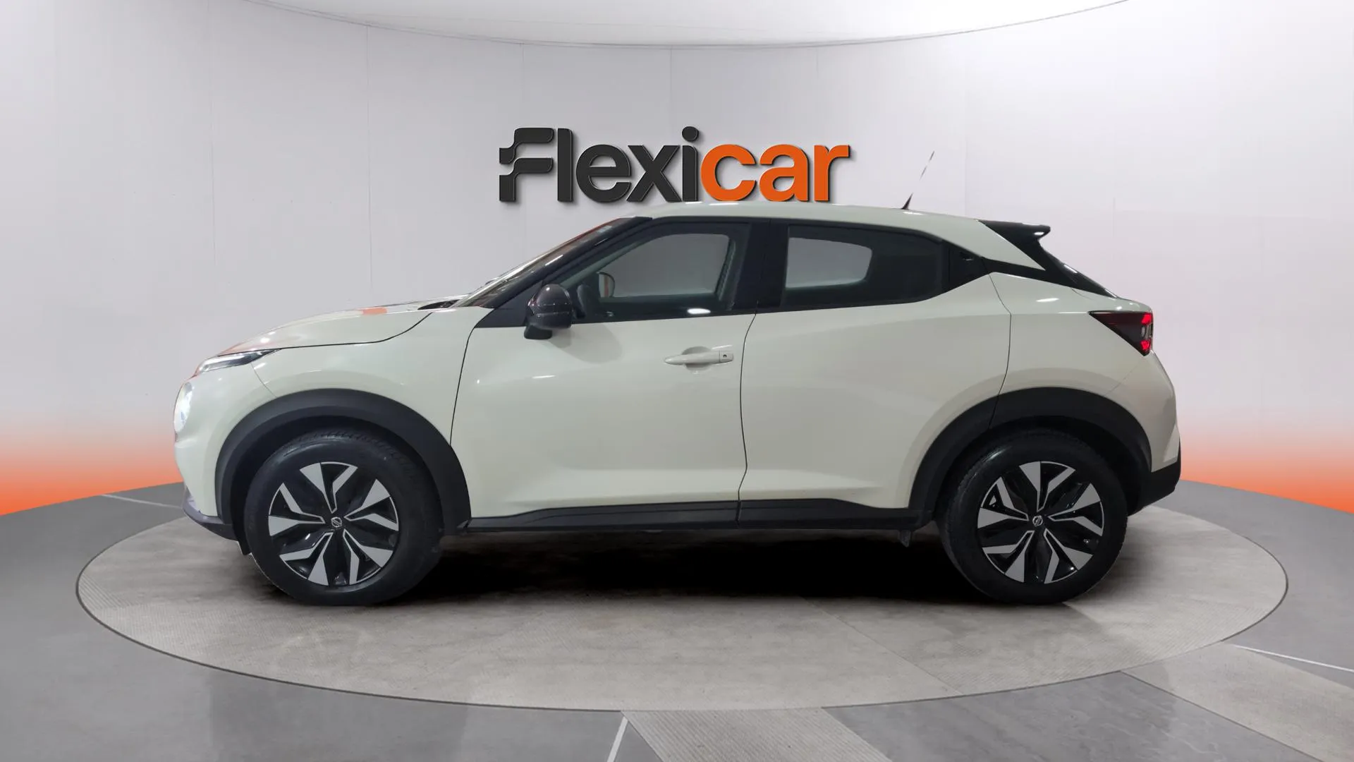 Nissan Juke DIG-T 6M N-Design Silver - foto 4