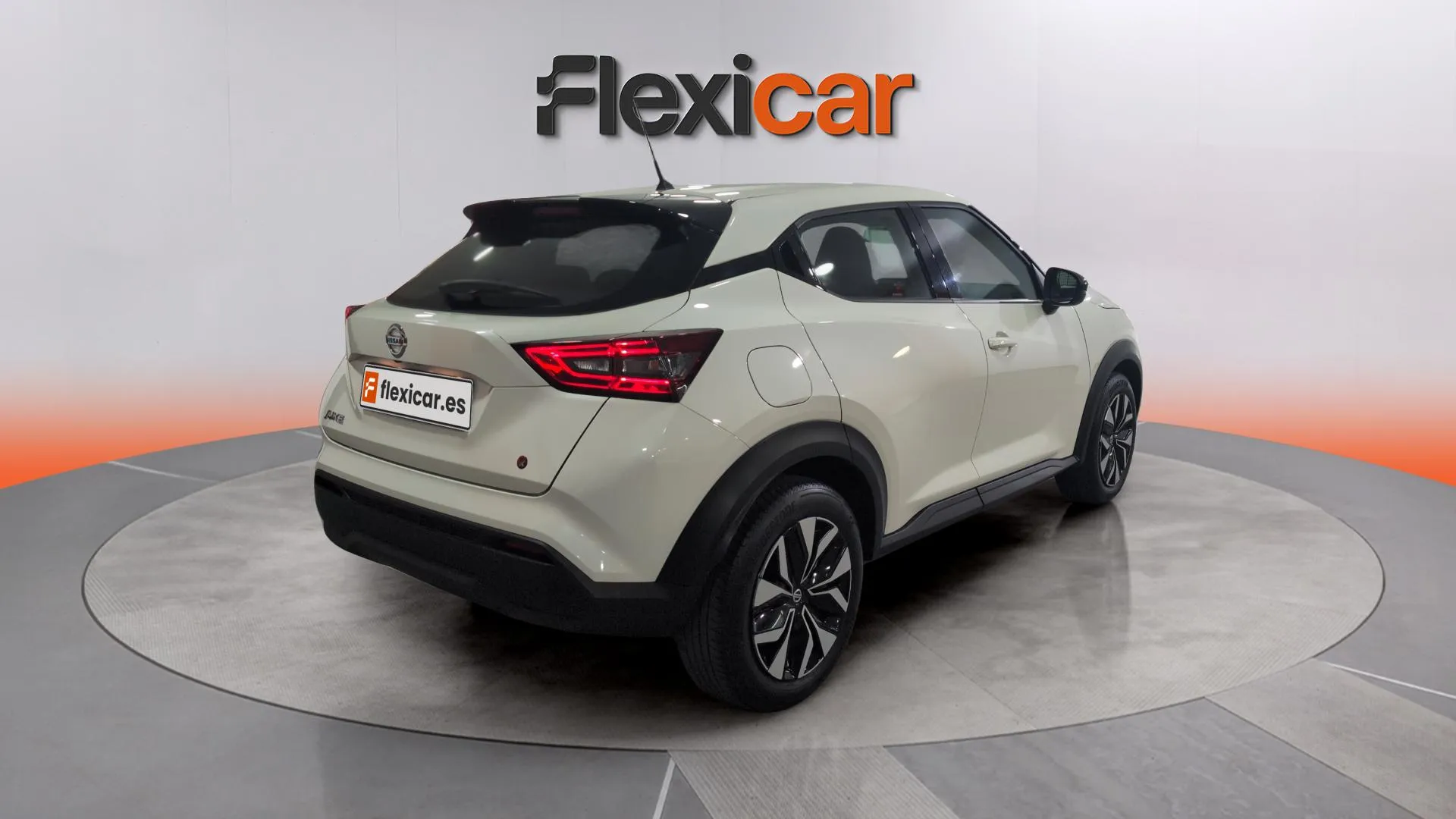 Nissan Juke DIG-T 6M N-Design Silver - foto 7