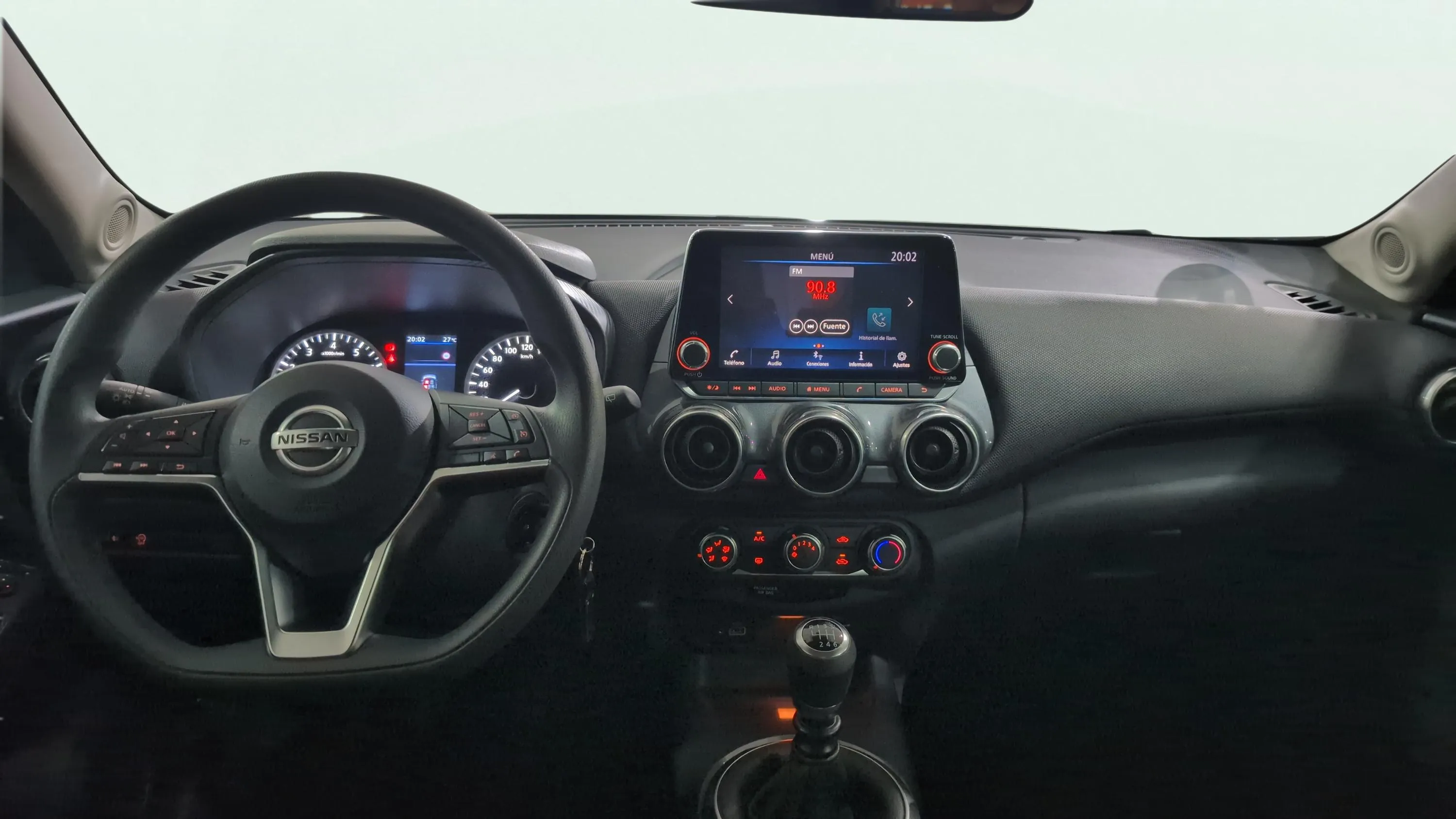 Nissan Juke DIG-T 6M N-Design Silver - foto 9