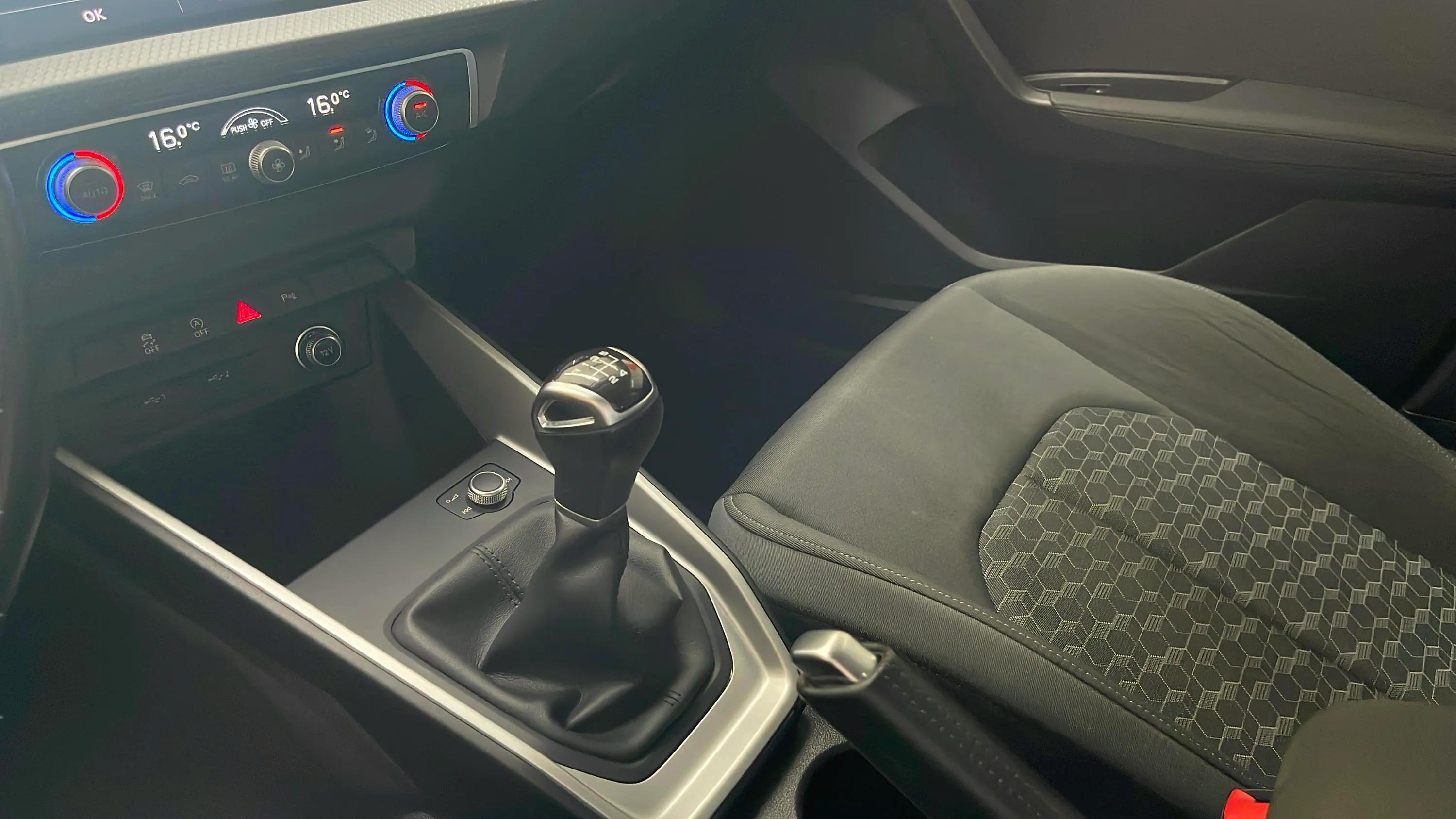 Audi A1 allstreet 25 TFSI - foto 17