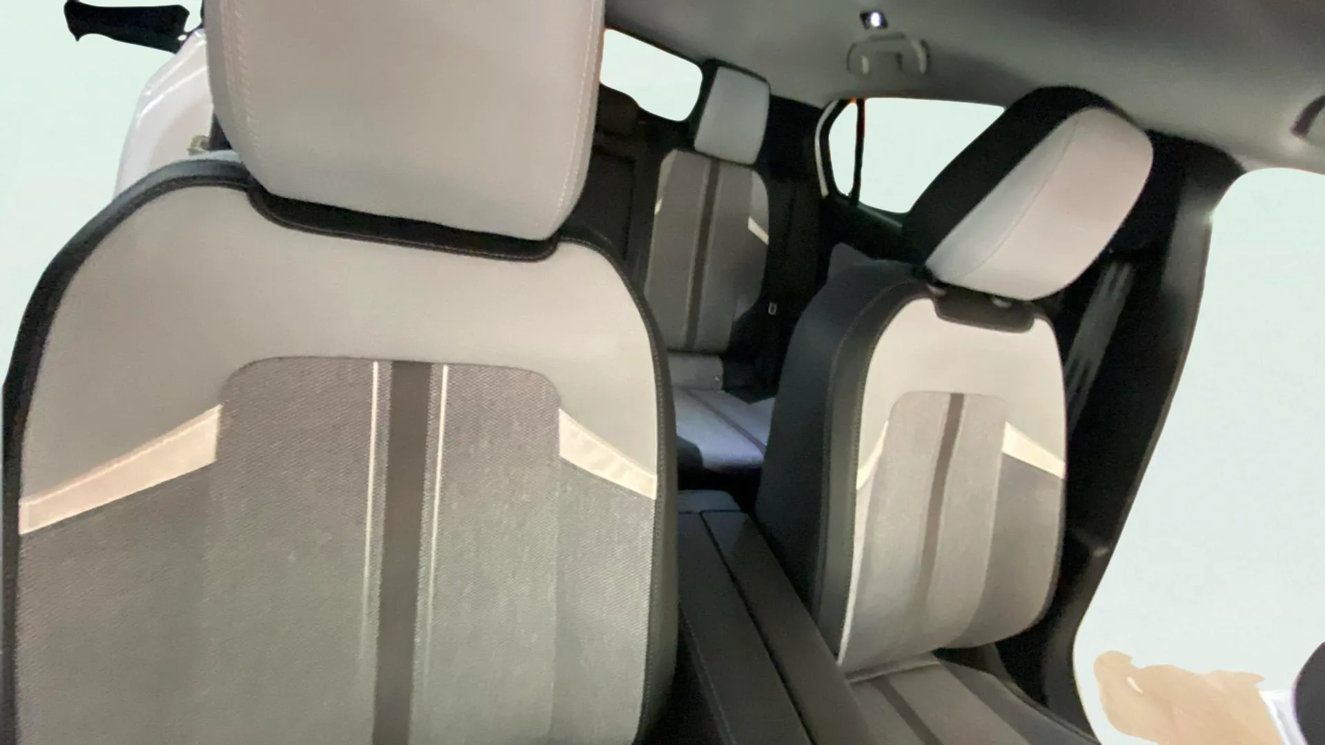 Opel Astra 1.6T Plug-in Hybrid Edition Aut - foto 14