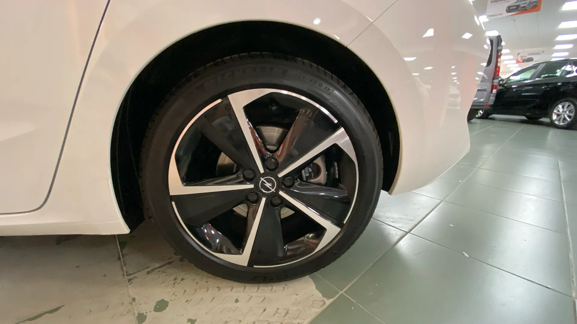 Opel Astra 1.6T Plug-in Hybrid Edition Aut - foto 21