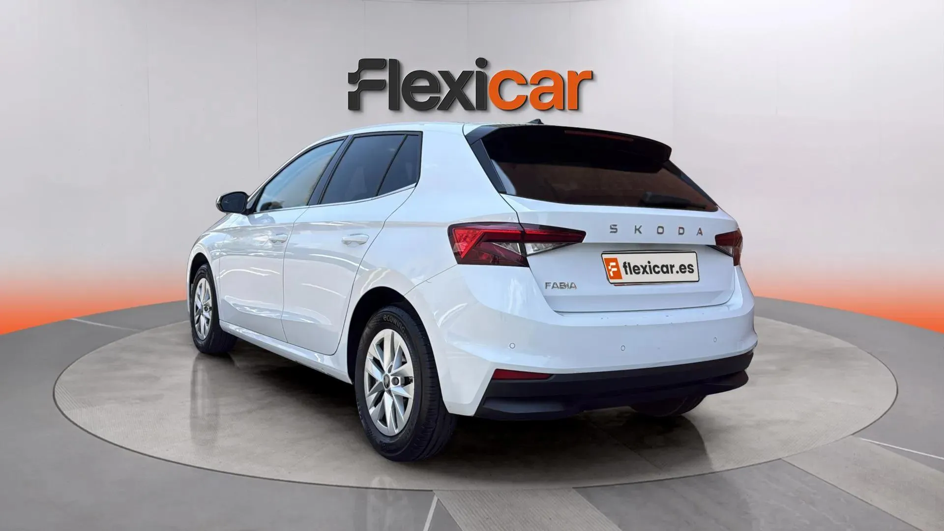 Škoda Fabia 1.0 TSI DSG Selection - foto 7