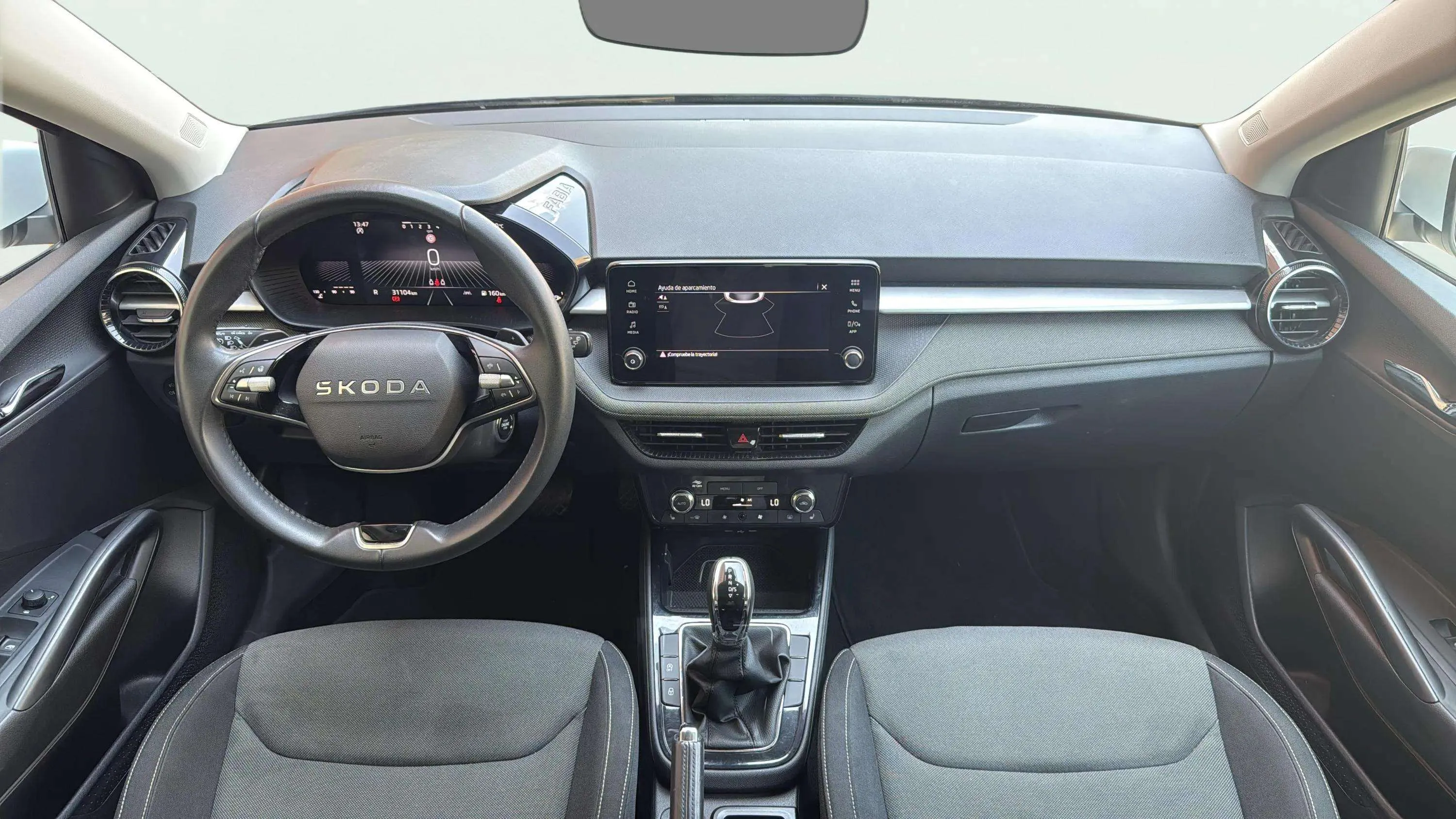 Škoda Fabia 1.0 TSI DSG Selection - foto 14