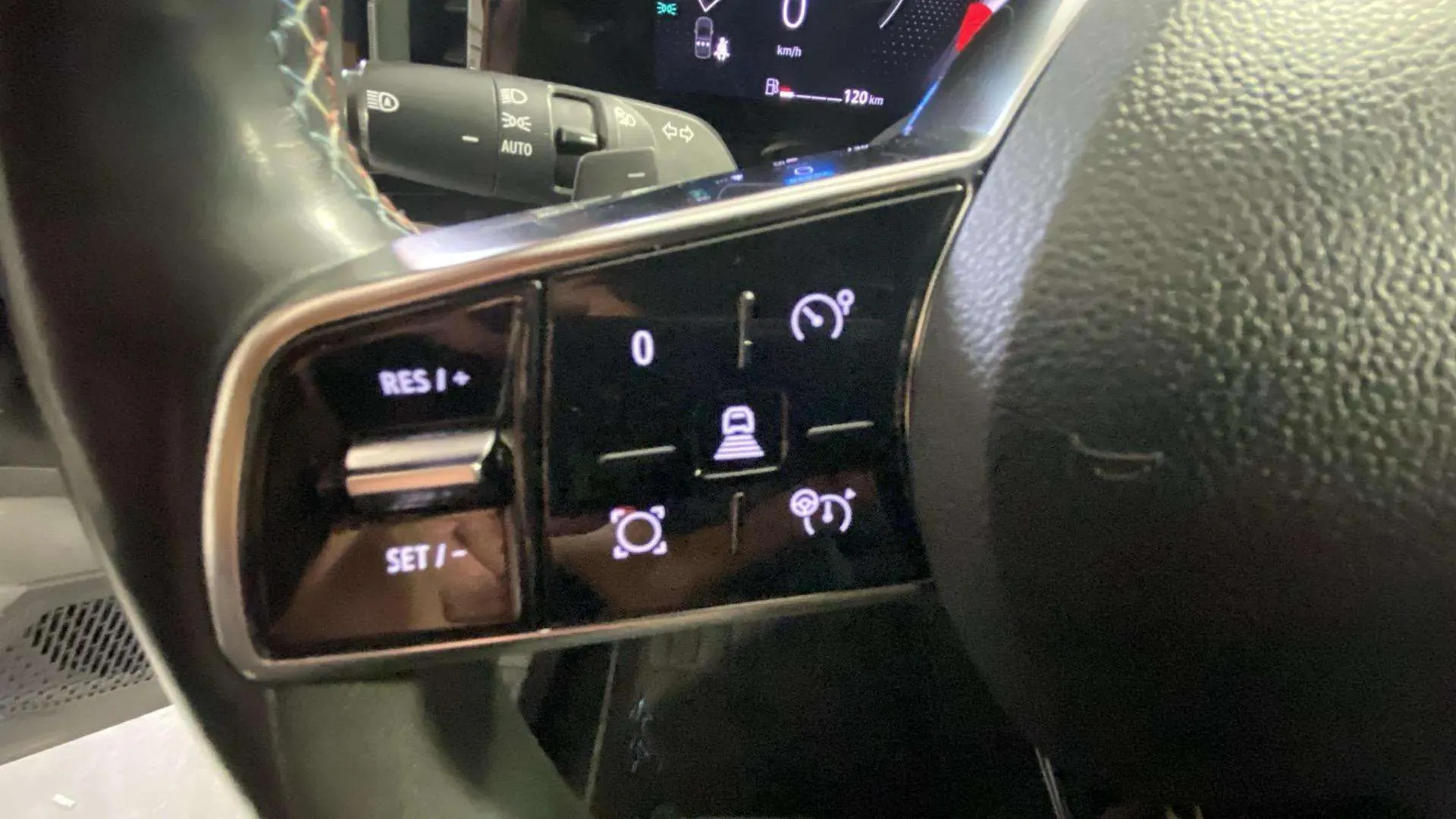 Renault Austral Evolution E-Tech Full Hybrid - foto 18