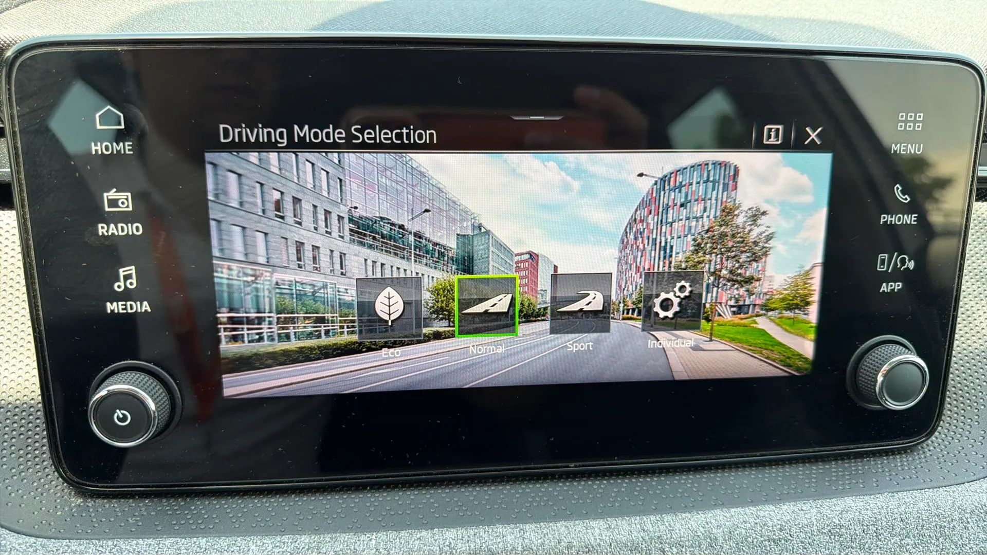 Škoda Scala 1.0 TSI Selection - foto 12