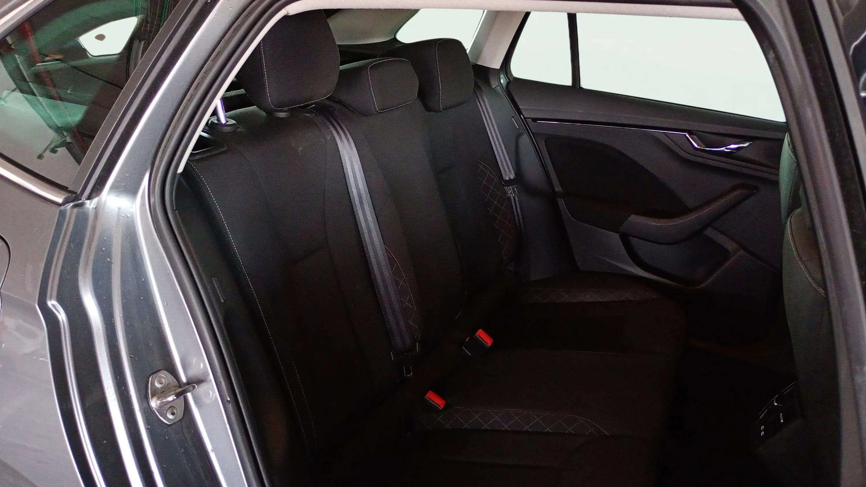 Škoda Scala 1.0 TSI DSG Selection - foto 14