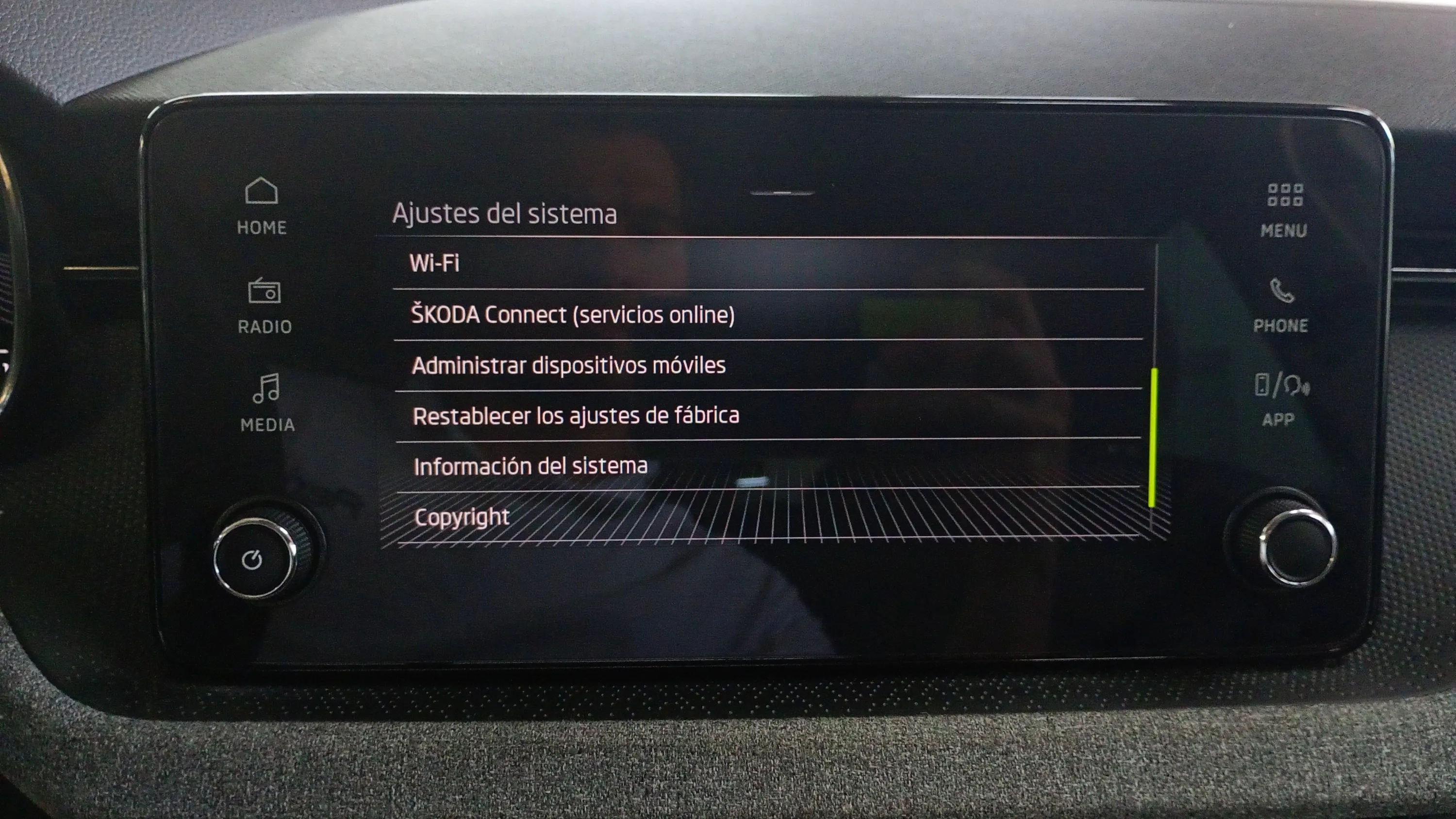 Škoda Scala 1.0 TSI Selection - foto 30