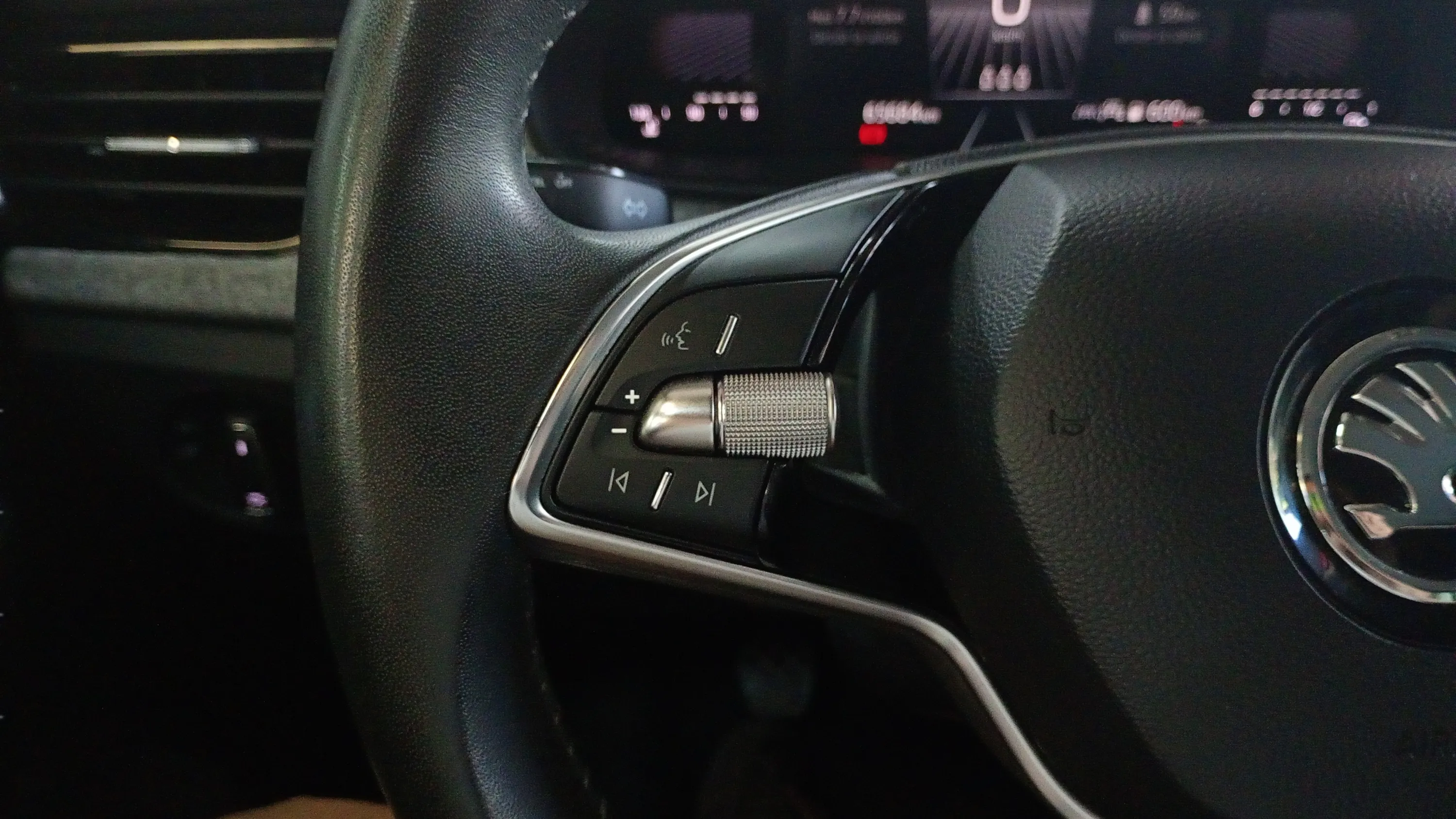 Škoda Scala 1.0 TSI Selection - foto 17