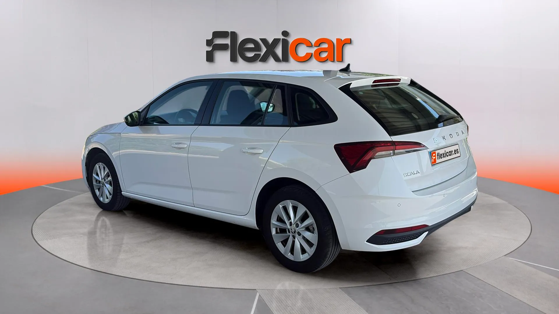 Škoda Scala 1.0 TSI Essence - foto 4
