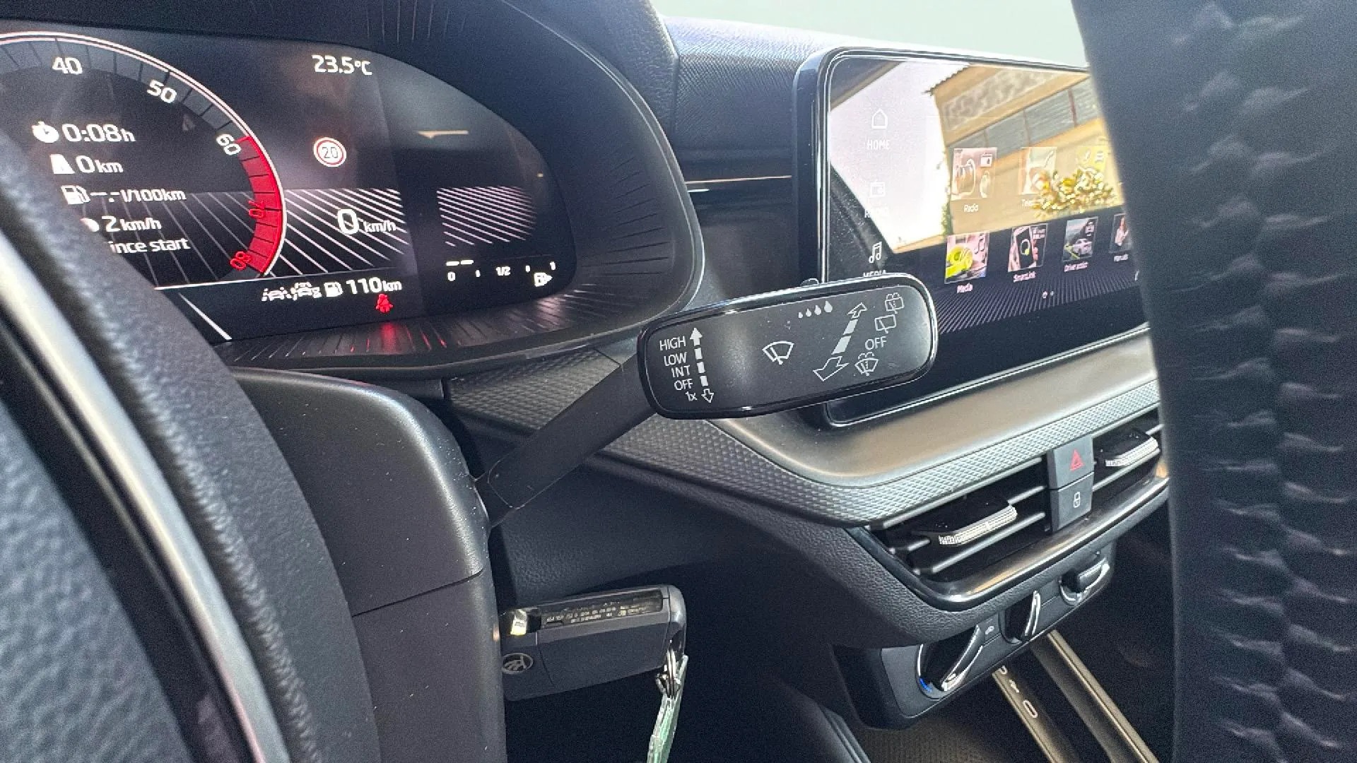 Škoda Scala 1.0 TSI Essence - foto 14
