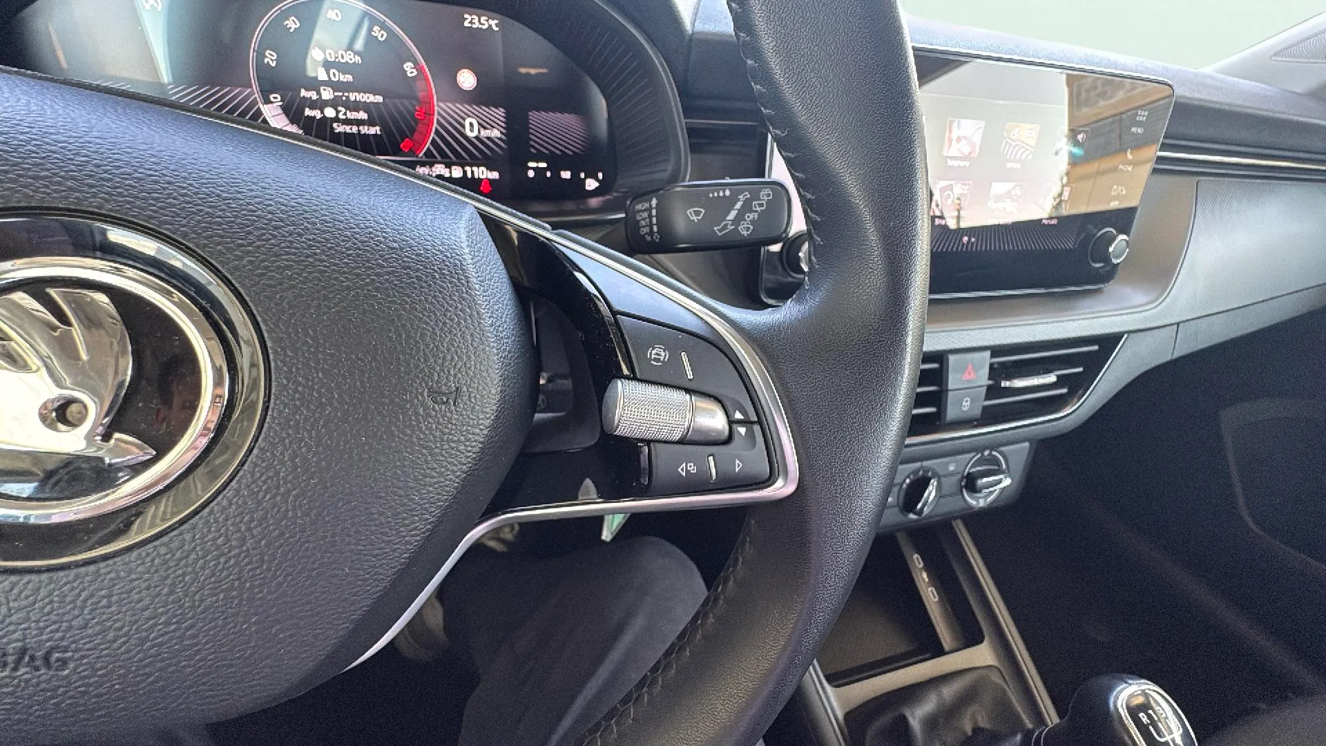 Škoda Scala 1.0 TSI Essence - foto 12