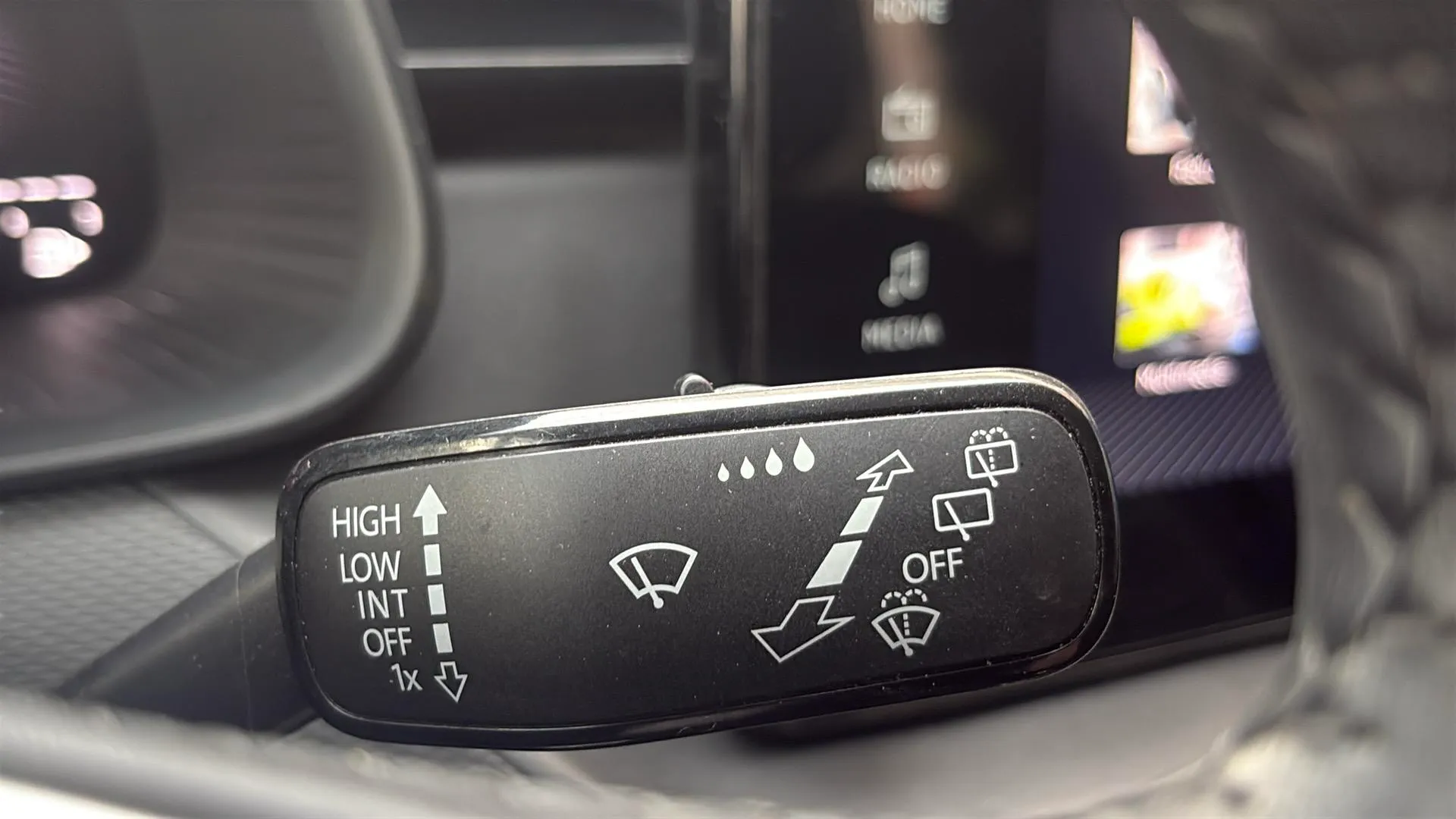 Škoda Scala 1.0 TSI Essence - foto 27