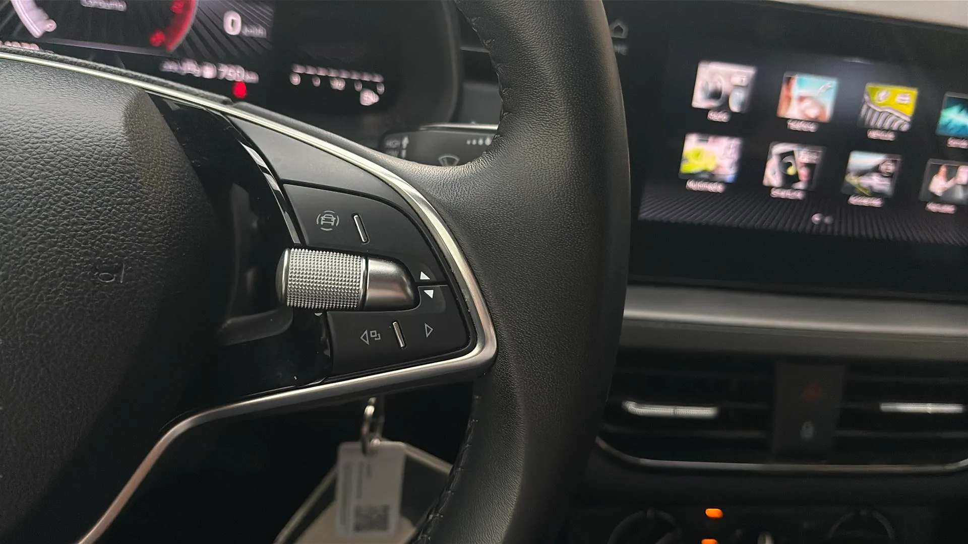 Škoda Scala 1.0 TSI Essence - foto 23