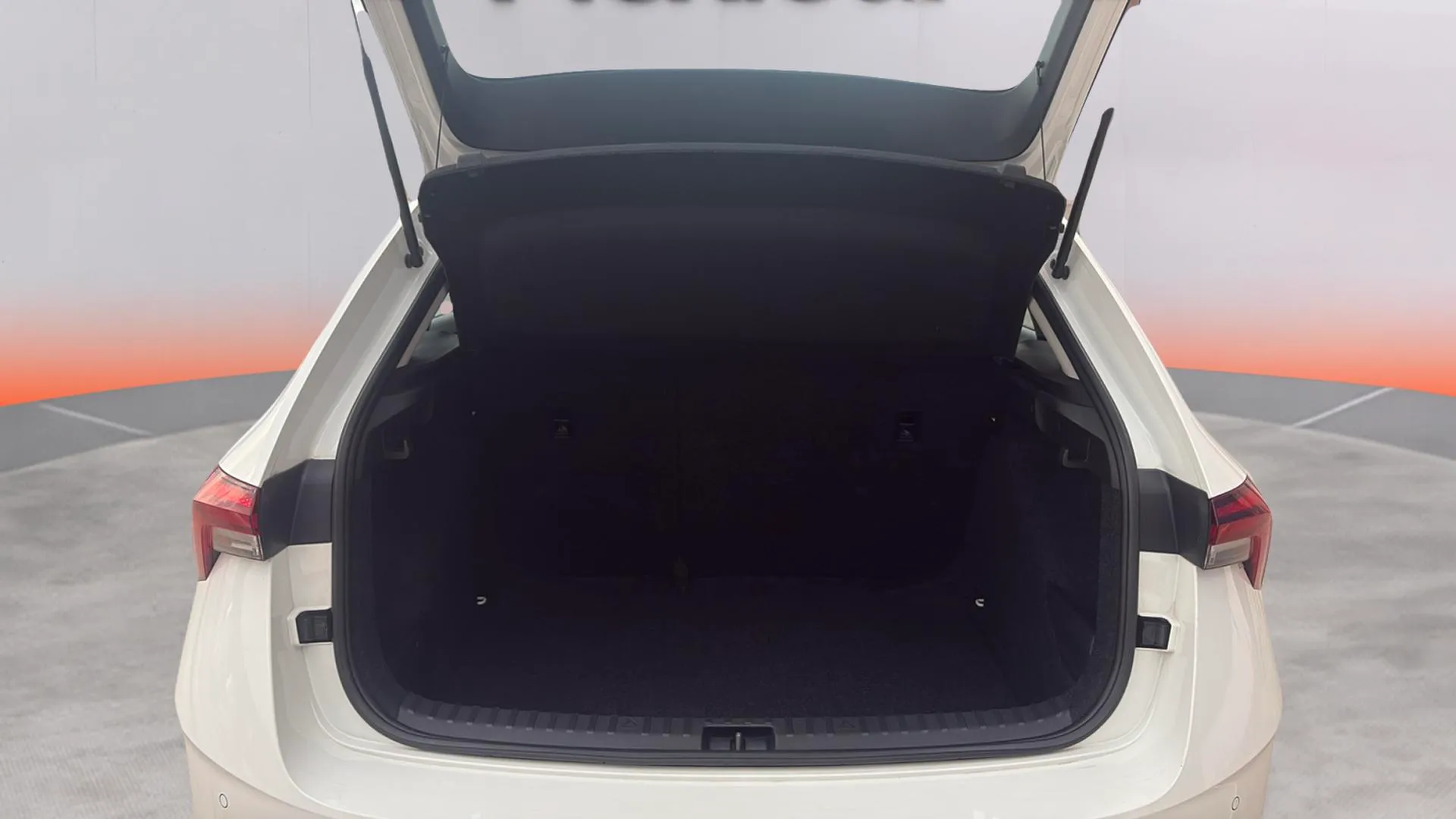 Škoda Scala 1.0 TSI Essence - foto 15