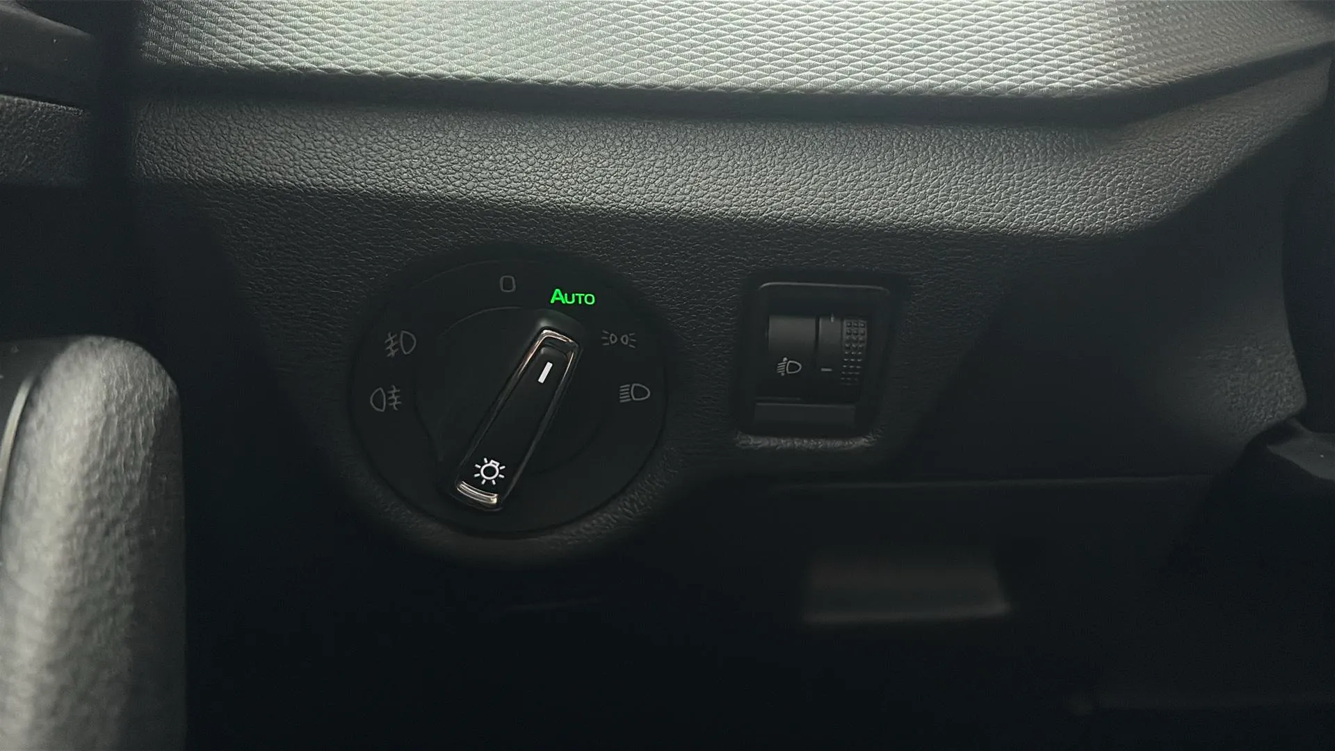 Škoda Scala 1.0 TSI Essence - foto 25