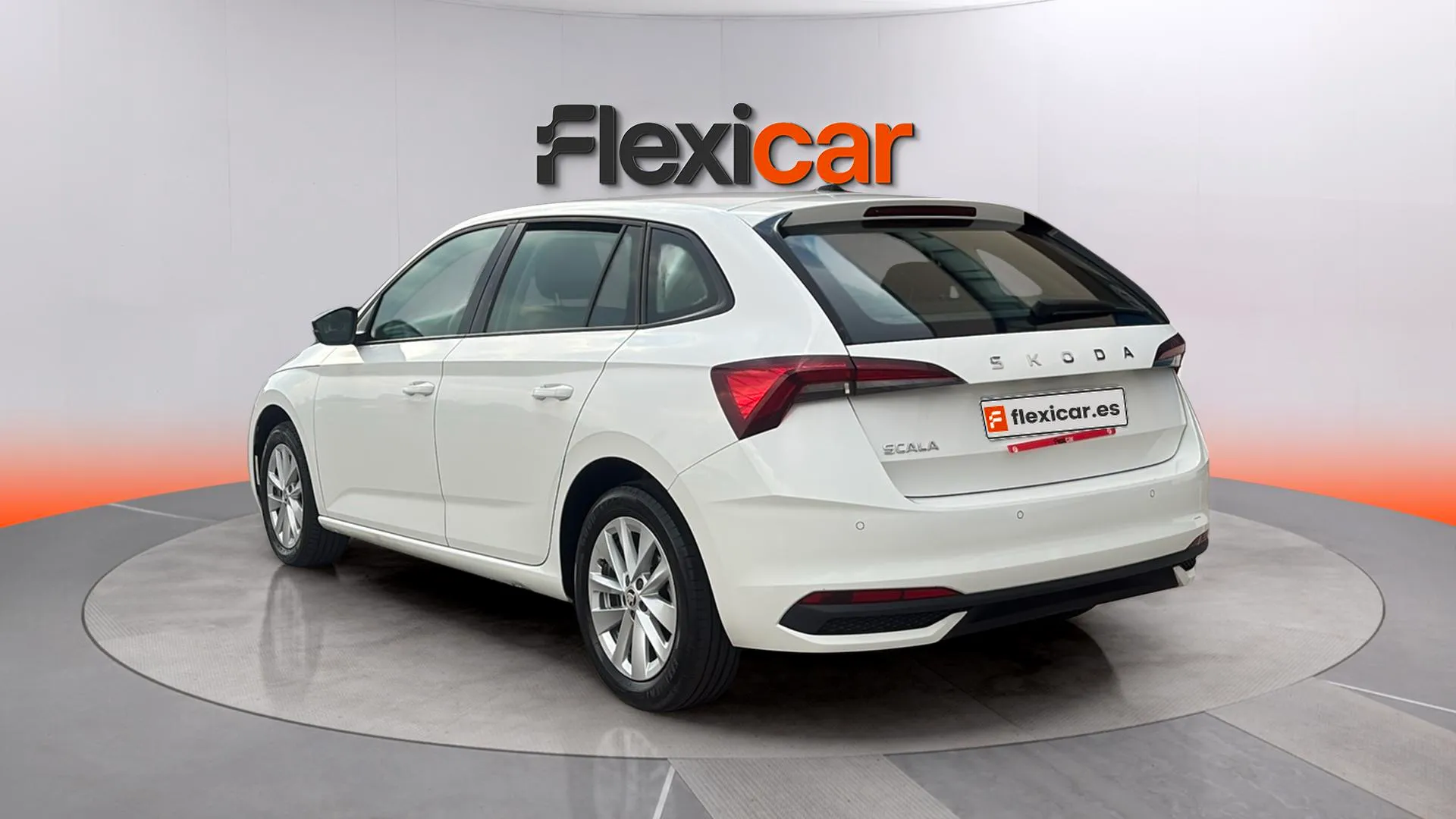 Škoda Scala 1.0 TSI Essence - foto 4