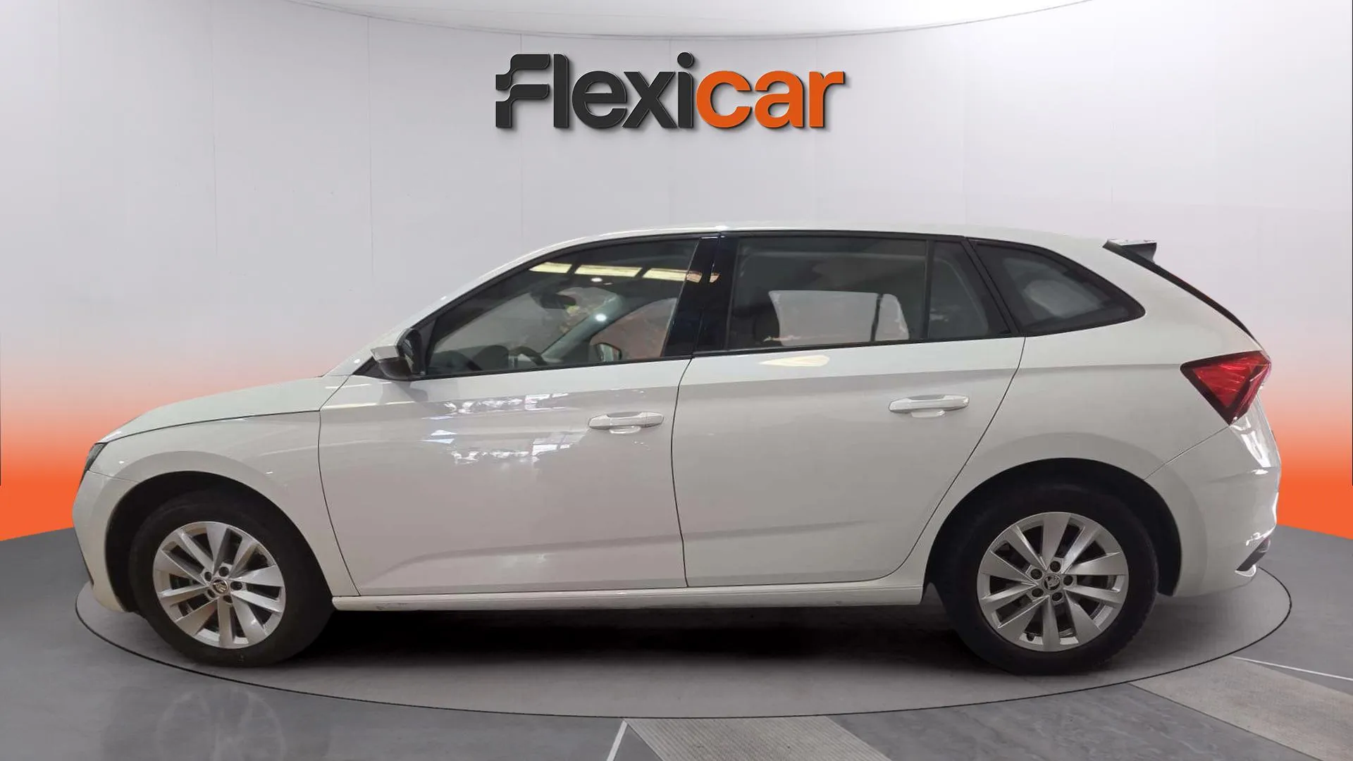 Škoda Scala 1.0 TSI Essence - foto 3