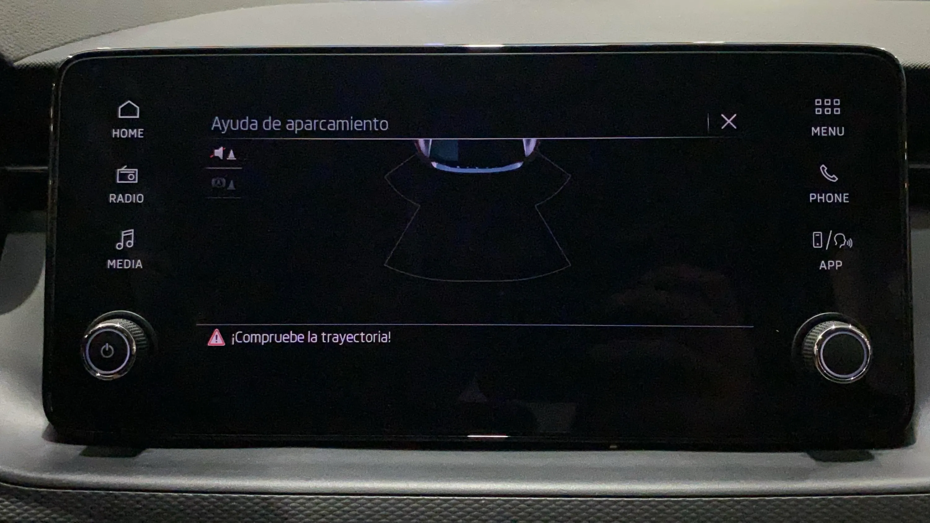 Škoda Scala 1.0 TSI Essence - foto 26