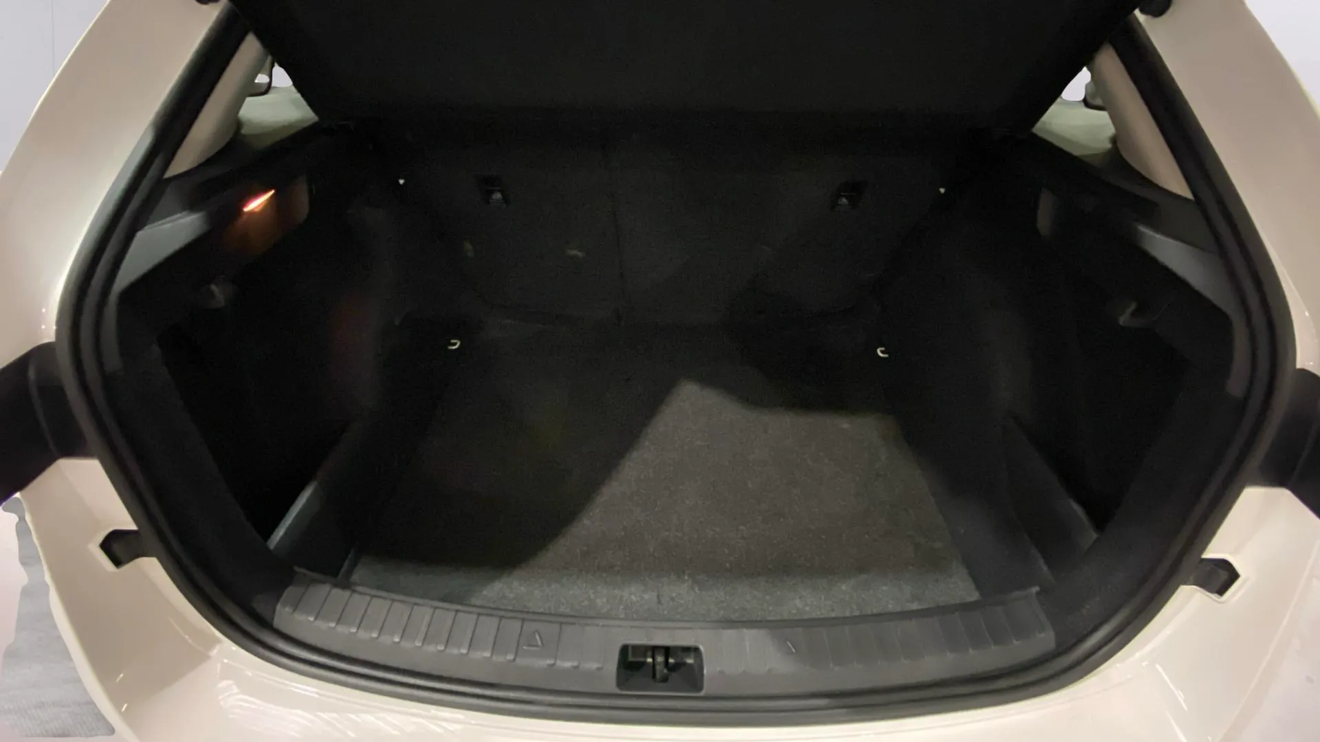 Škoda Scala 1.0 TSI Essence - foto 9