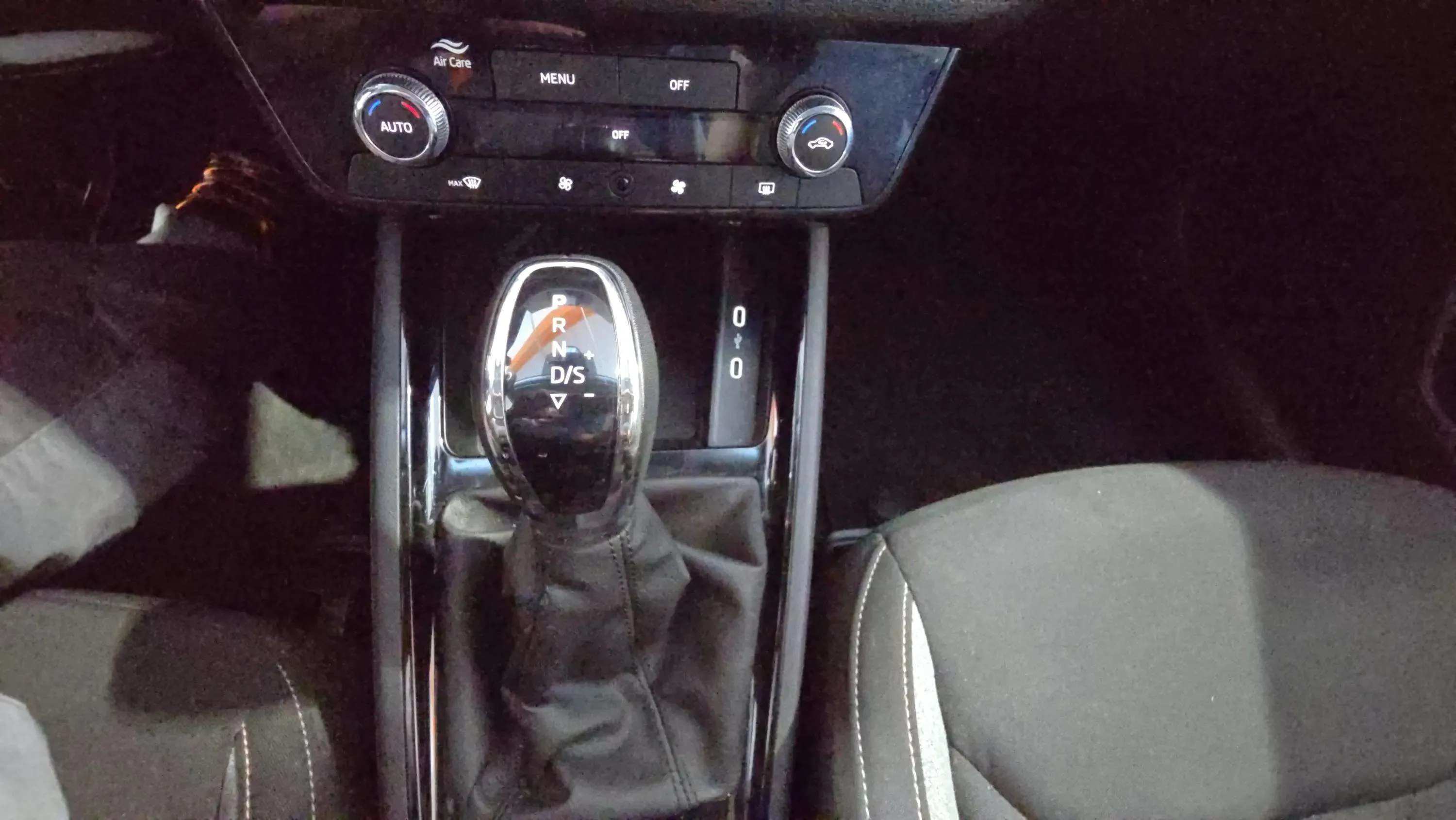 Škoda Scala 1.0 TSI DSG Selection - foto 28