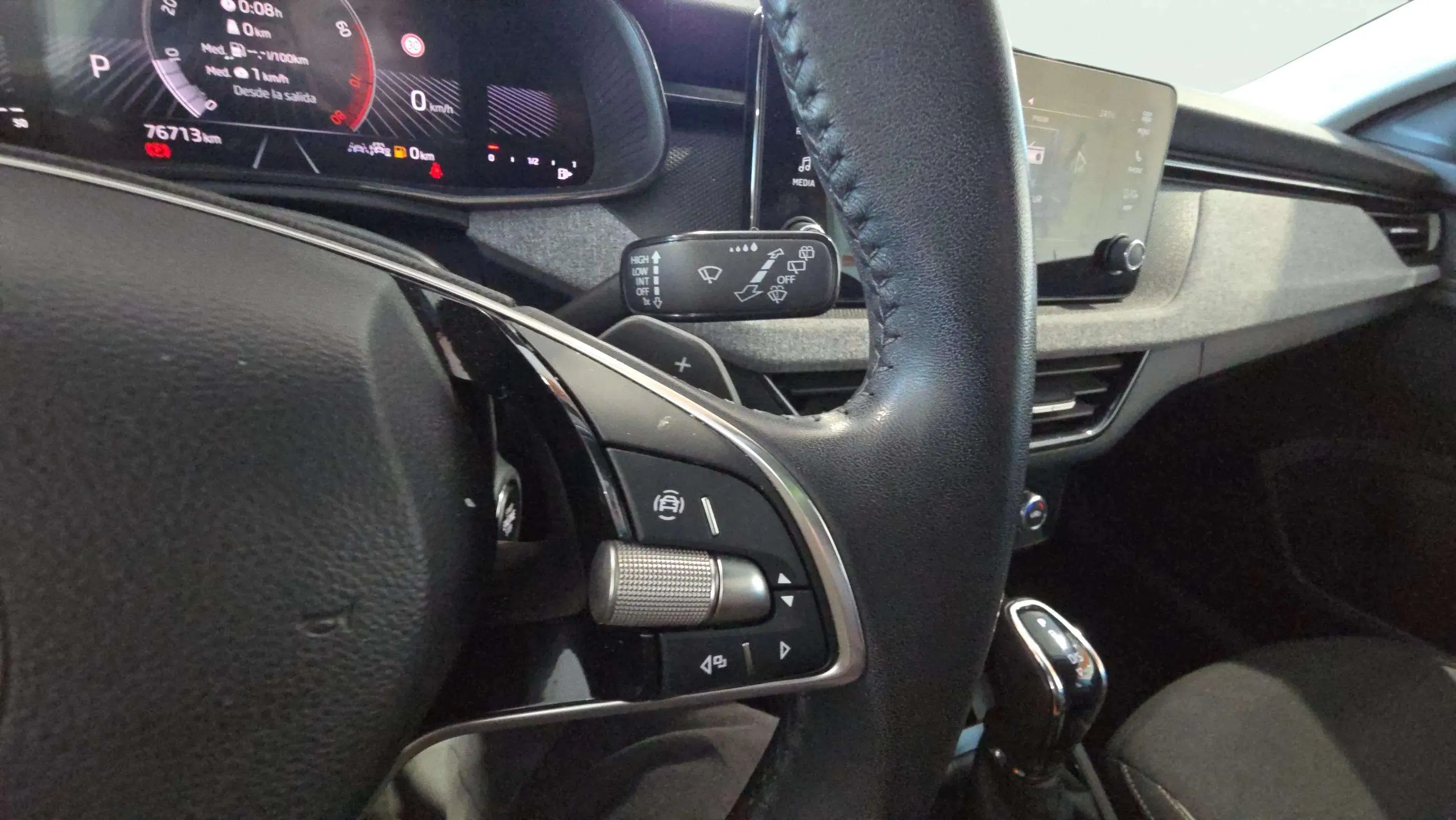 Škoda Scala 1.0 TSI DSG Selection - foto 31