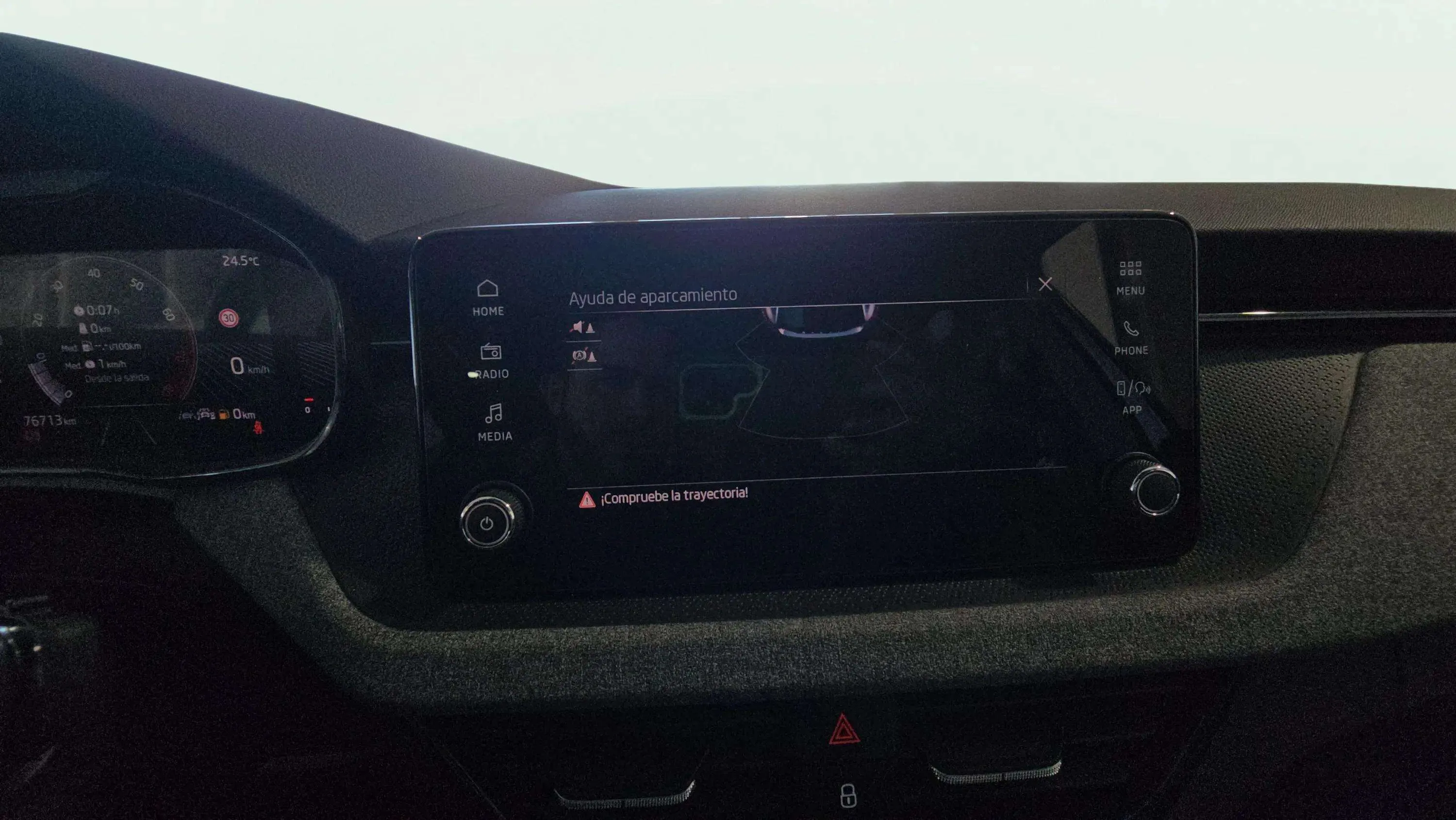 Škoda Scala 1.0 TSI DSG Selection - foto 22