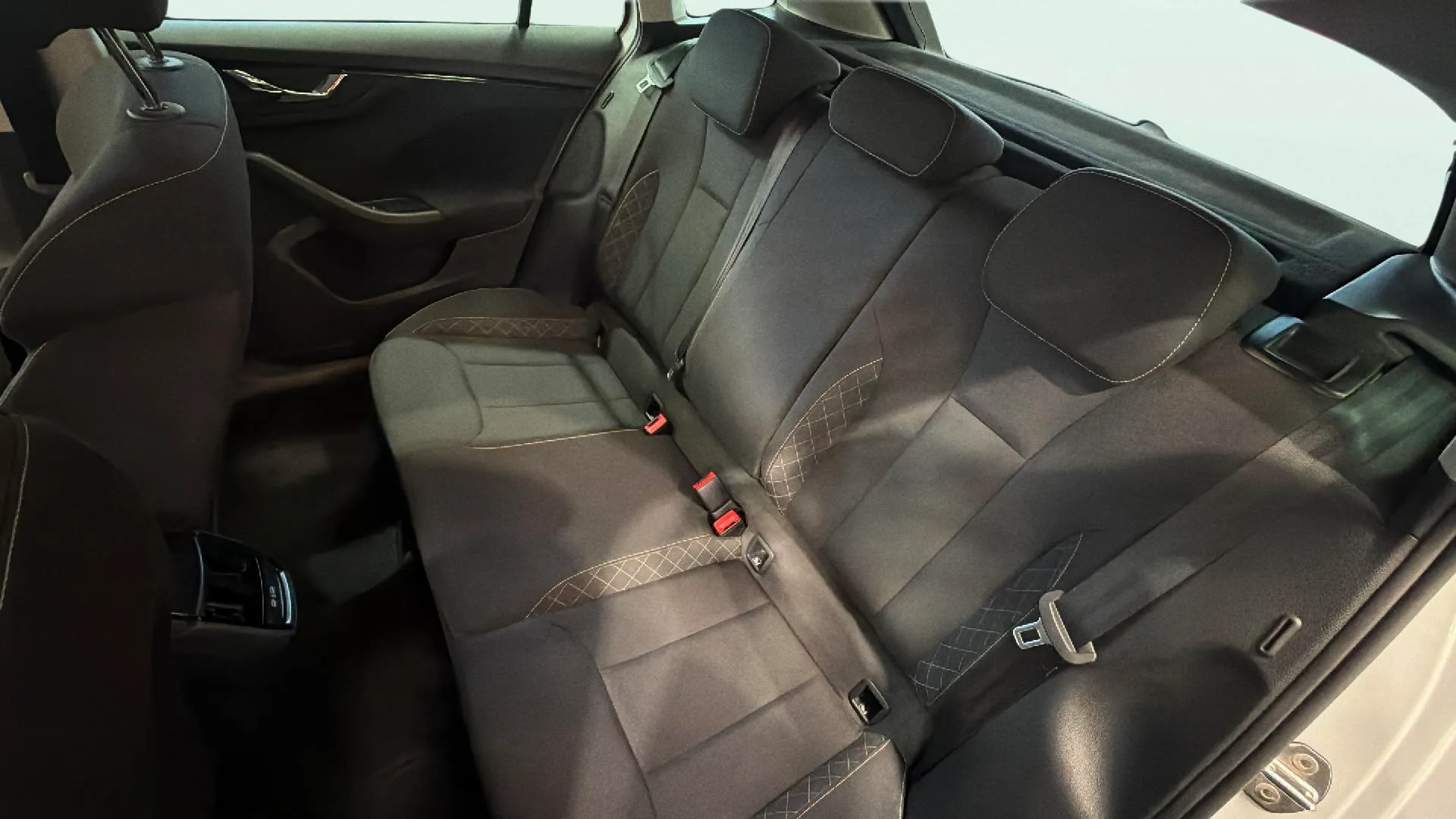 Škoda Scala 1.0 TSI DSG Selection - foto 22