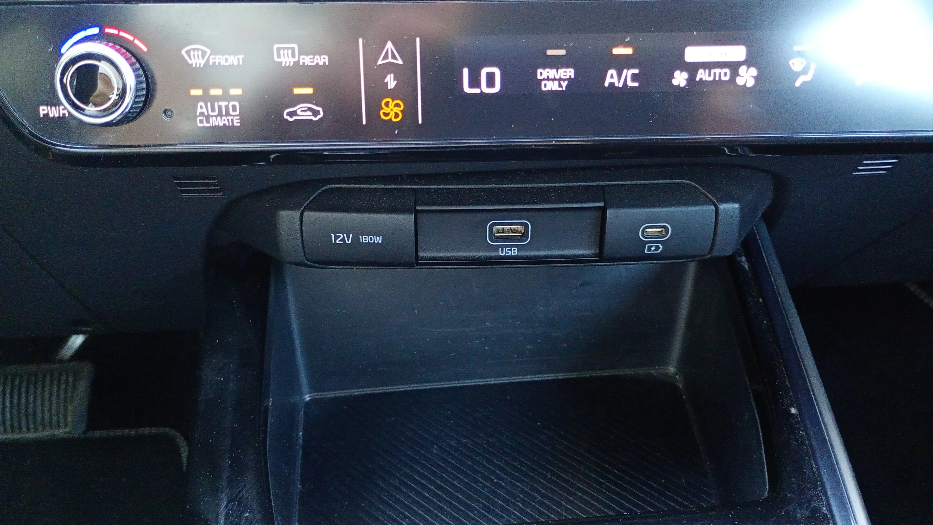 Kia Niro 1.6 GDi HEV Drive - foto 24