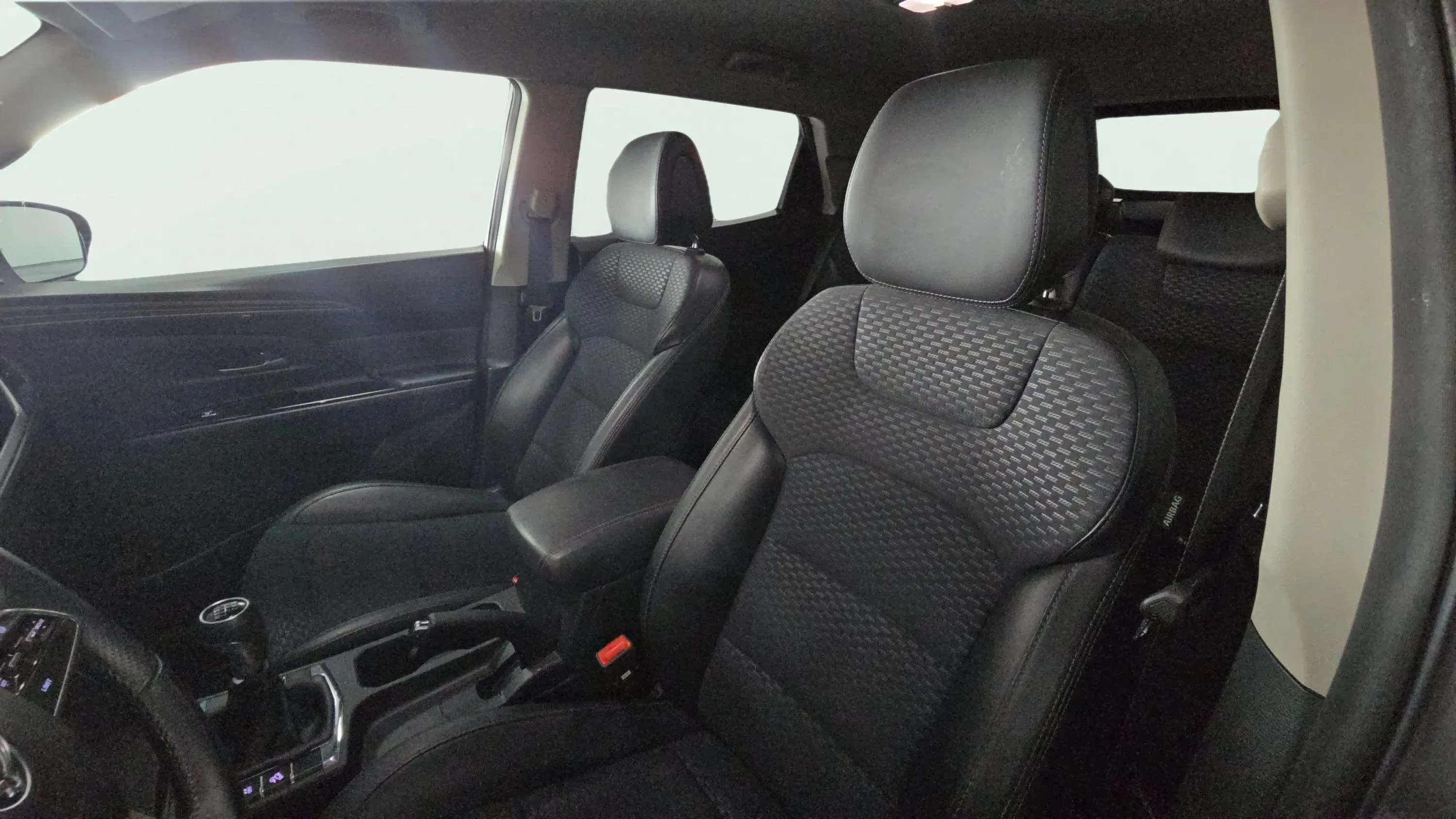 SsangYong Korando G15T LP Urban Plus - foto 26