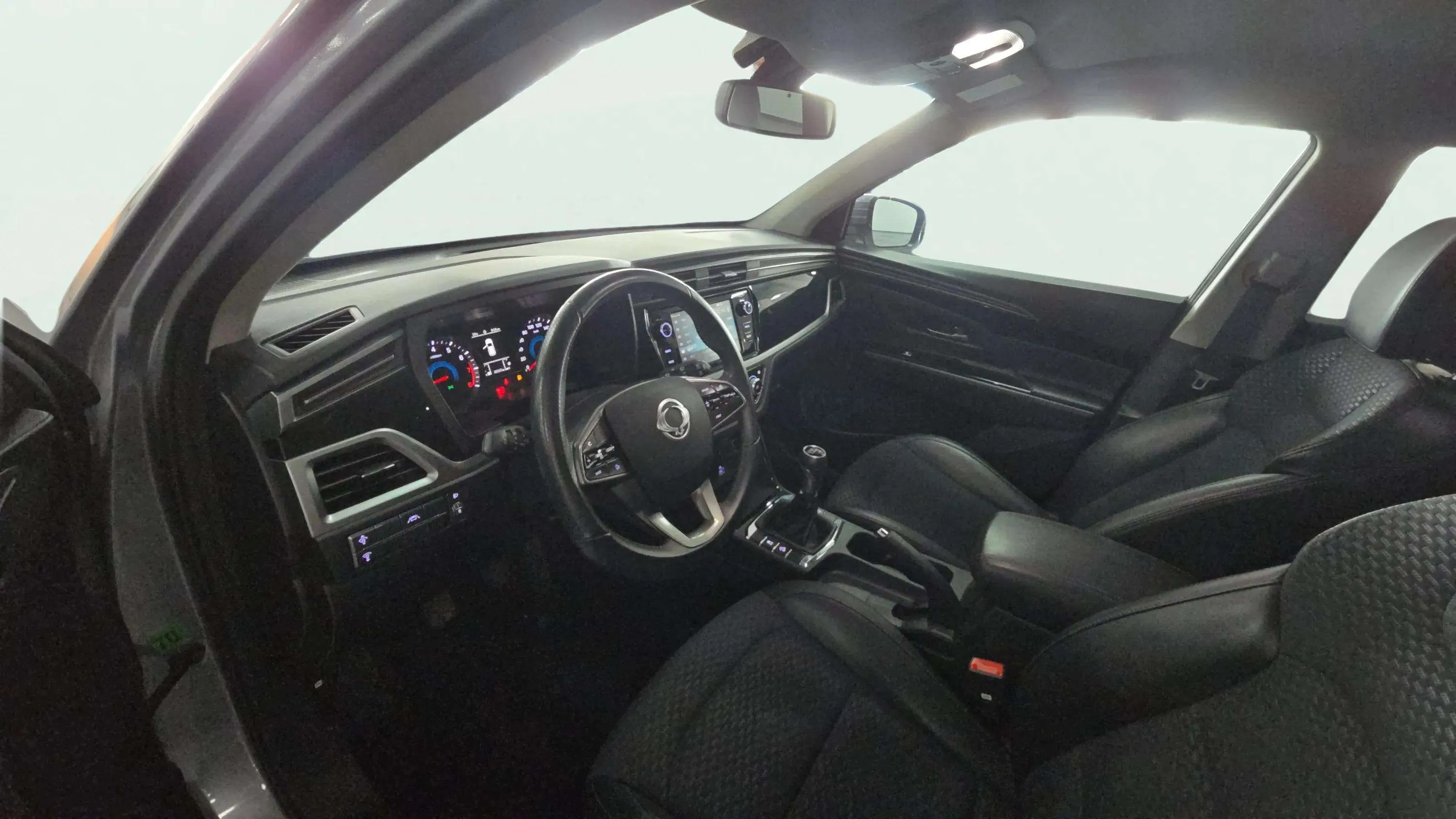 SsangYong Korando G15T LP Urban Plus - foto 11