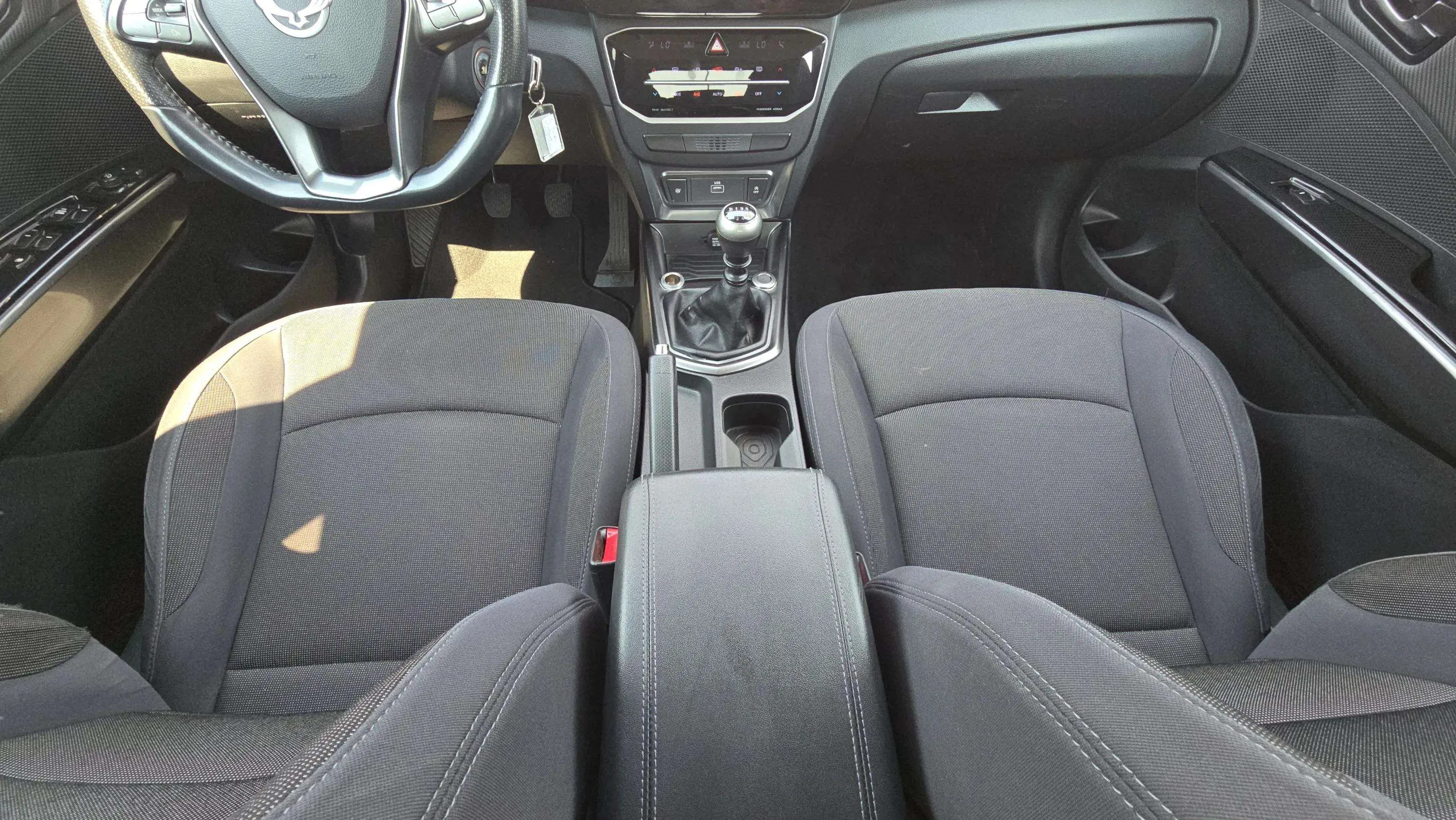 SsangYong Tivoli G15T LP Urban Plus - foto 25