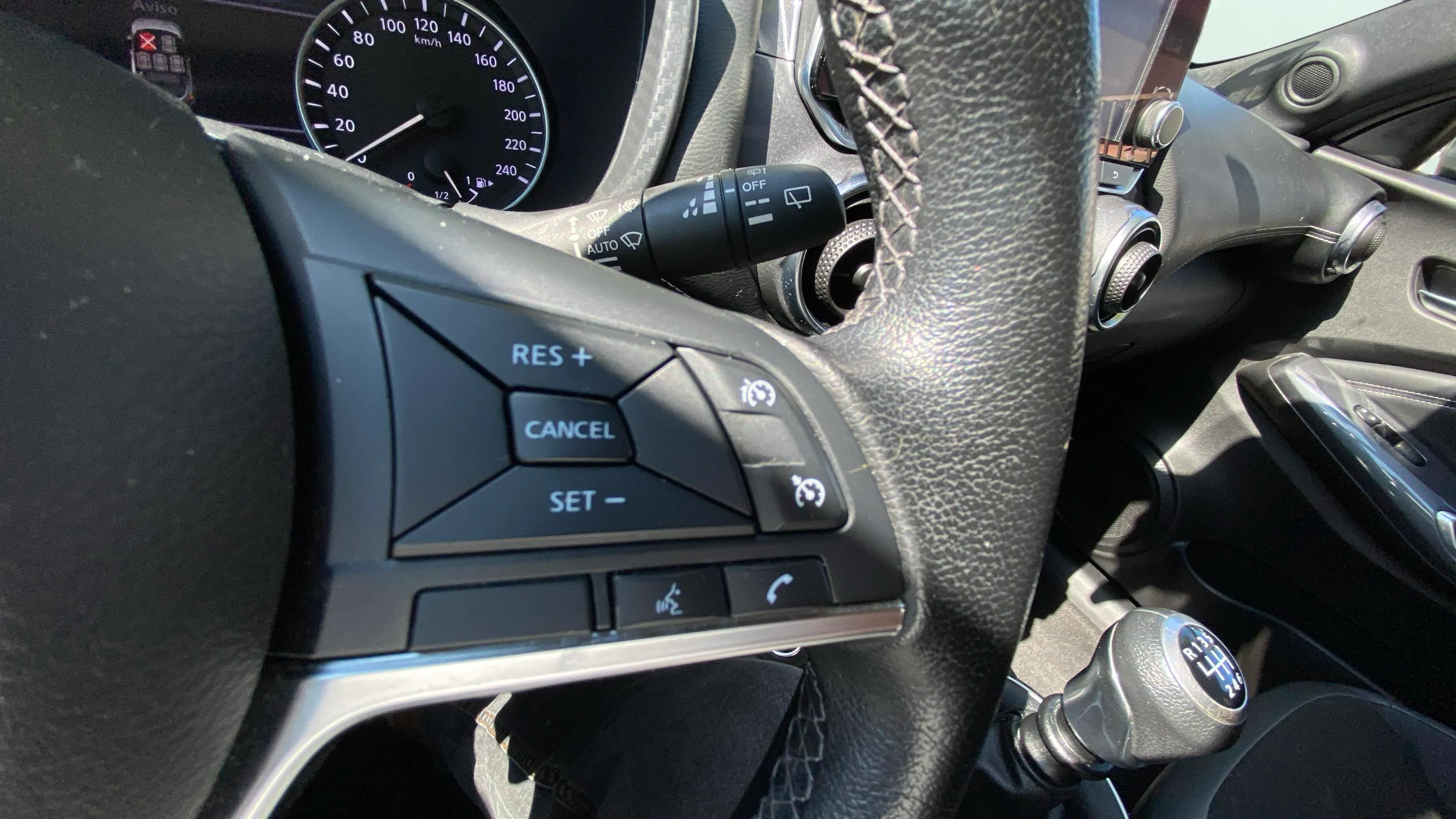 Nissan Juke DIG-T Acenta - foto 22
