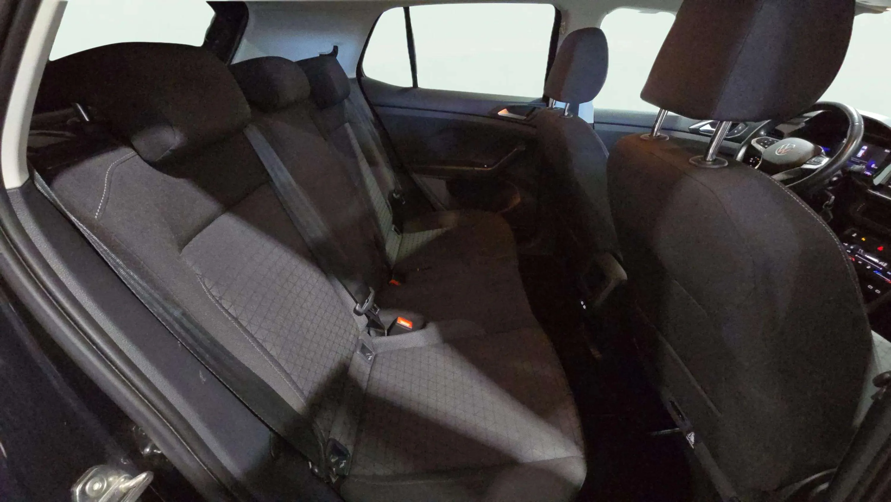 Volkswagen T-Cross Advance 1.0 TSI - foto 16