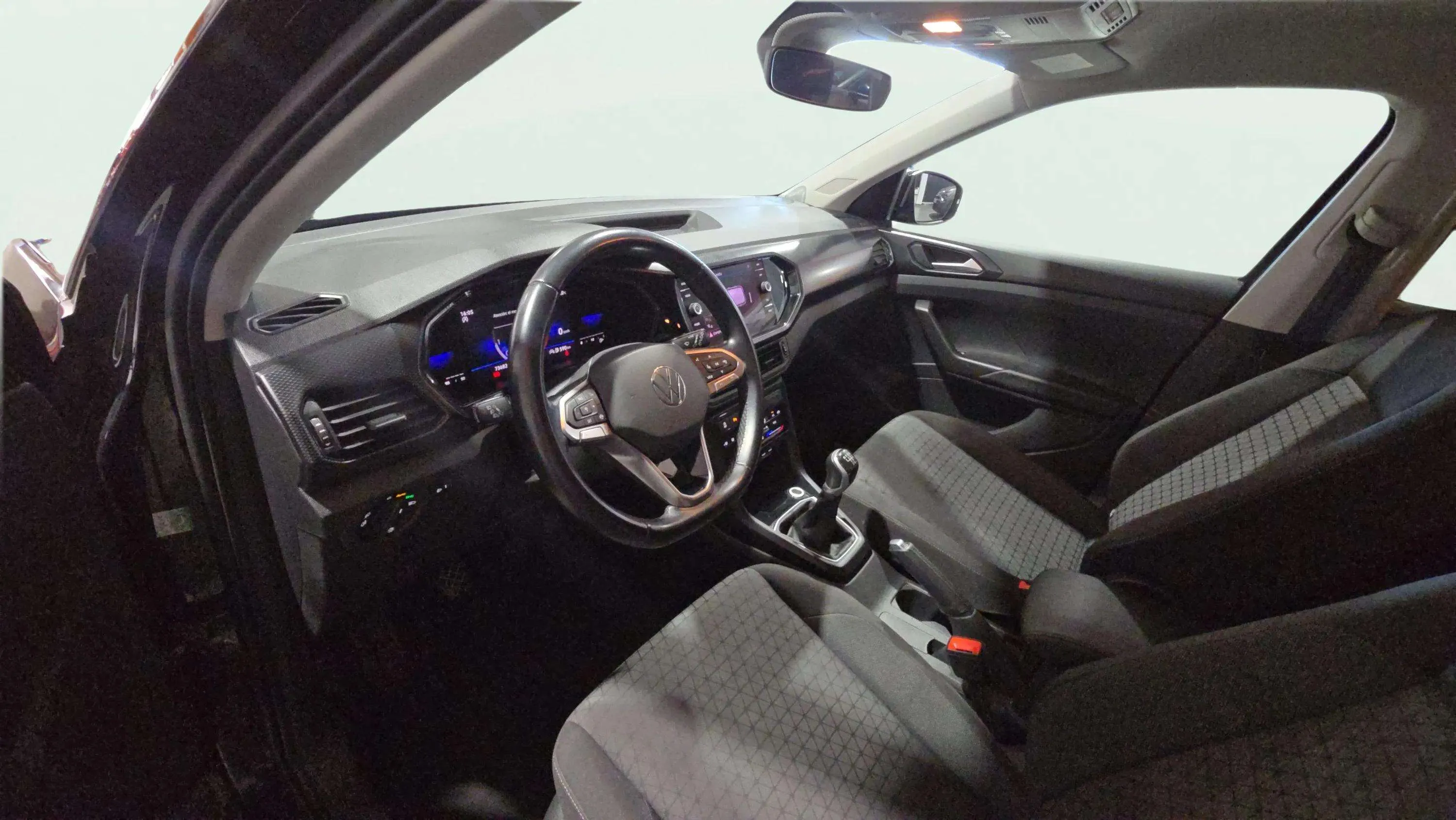 Volkswagen T-Cross Advance 1.0 TSI - foto 11